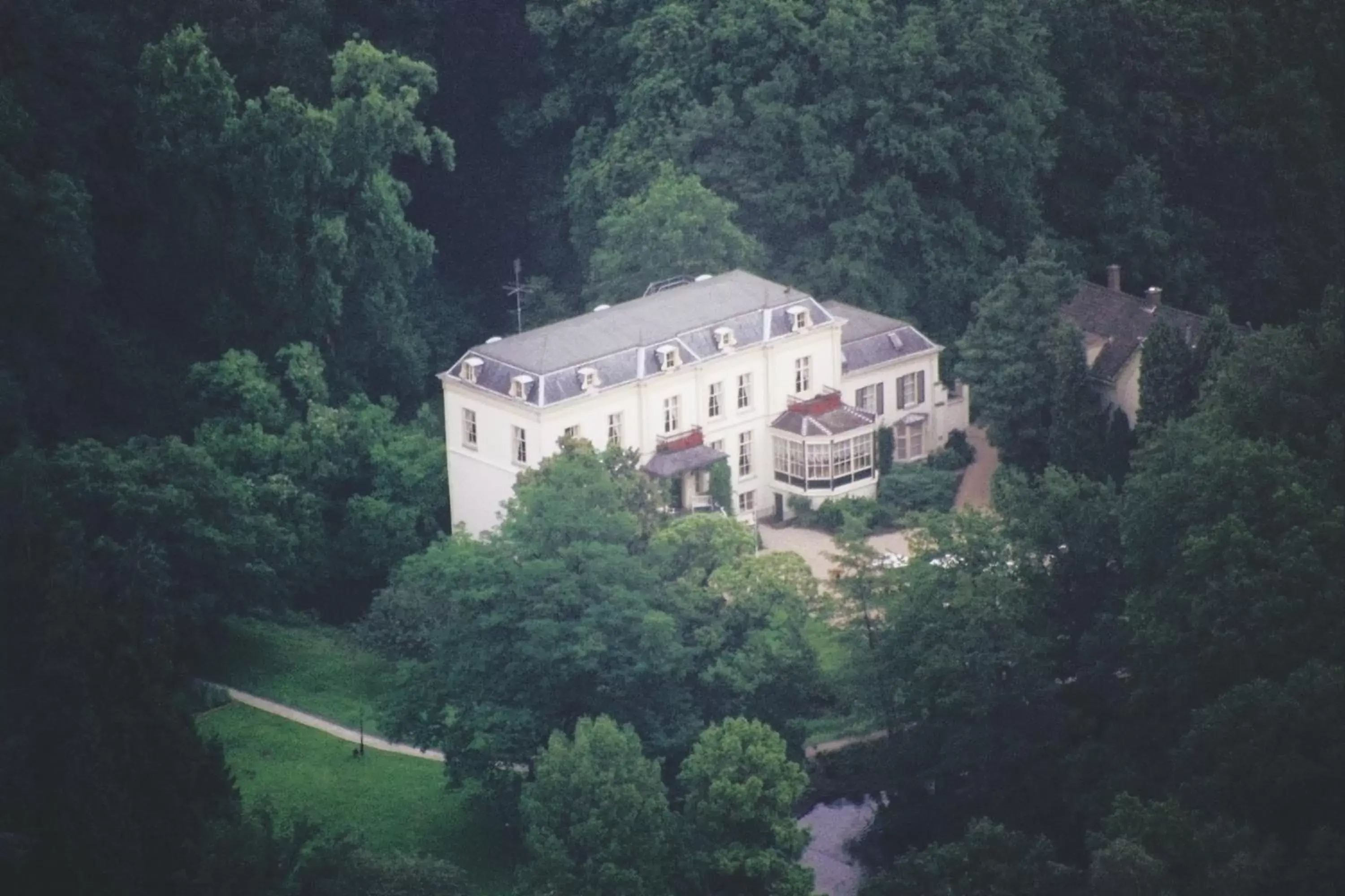 Bird's eye view, Bird's-eye View in Fletcher Hotel Landgoed Huis te Eerbeek