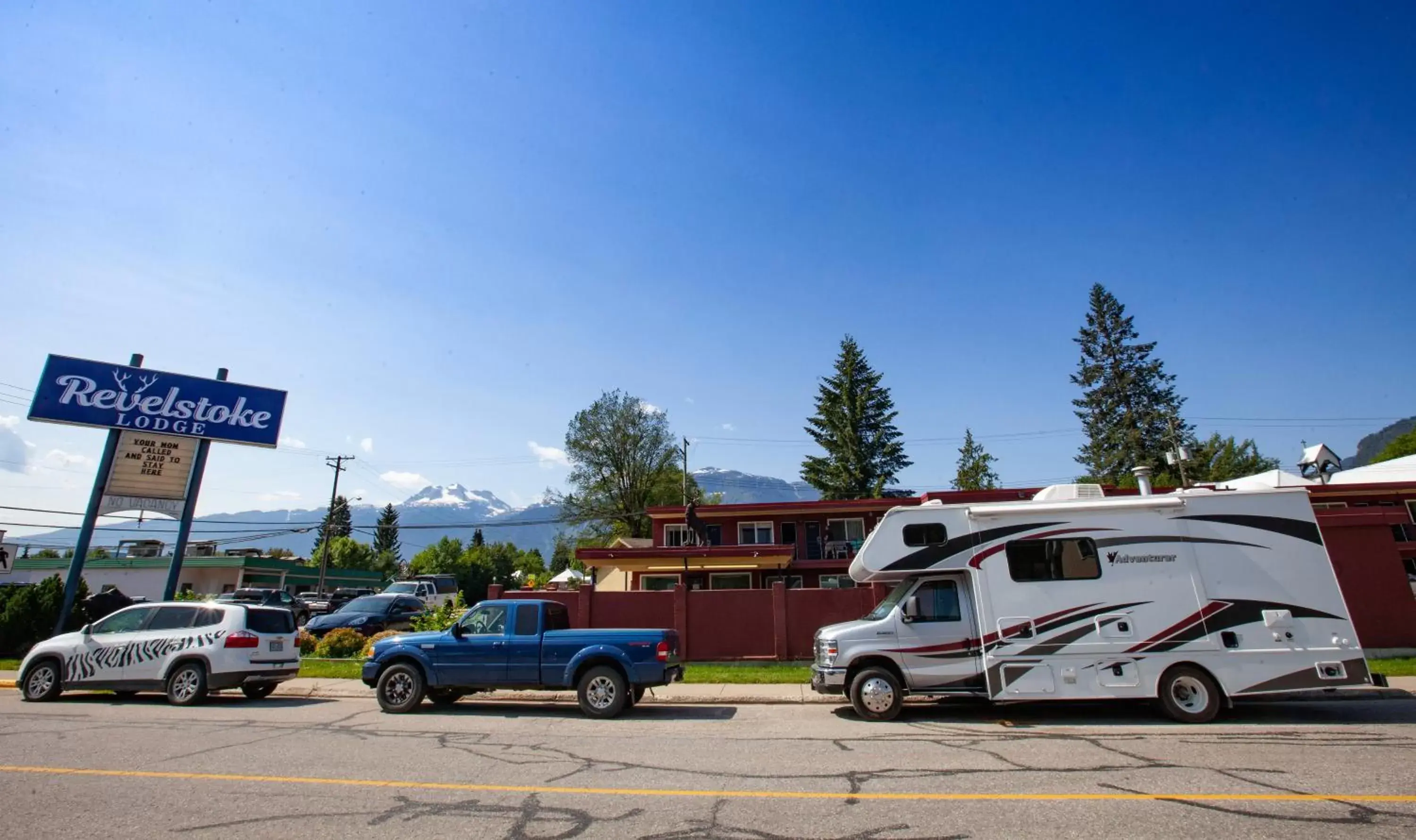 Property Building in Revelstoke Lodge