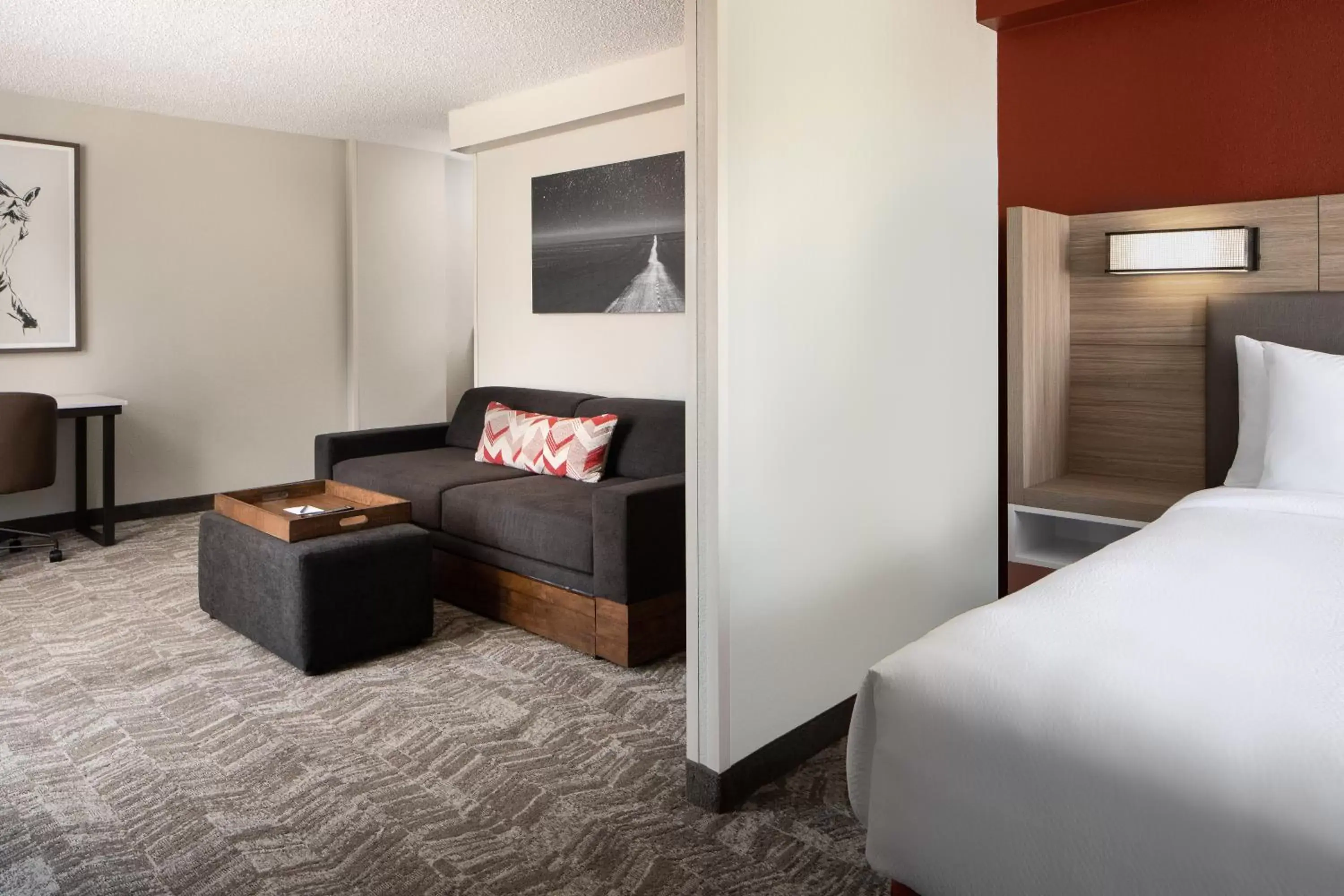 Living room, Seating Area in SpringHill Suites by Marriott Dallas Downtown / West End