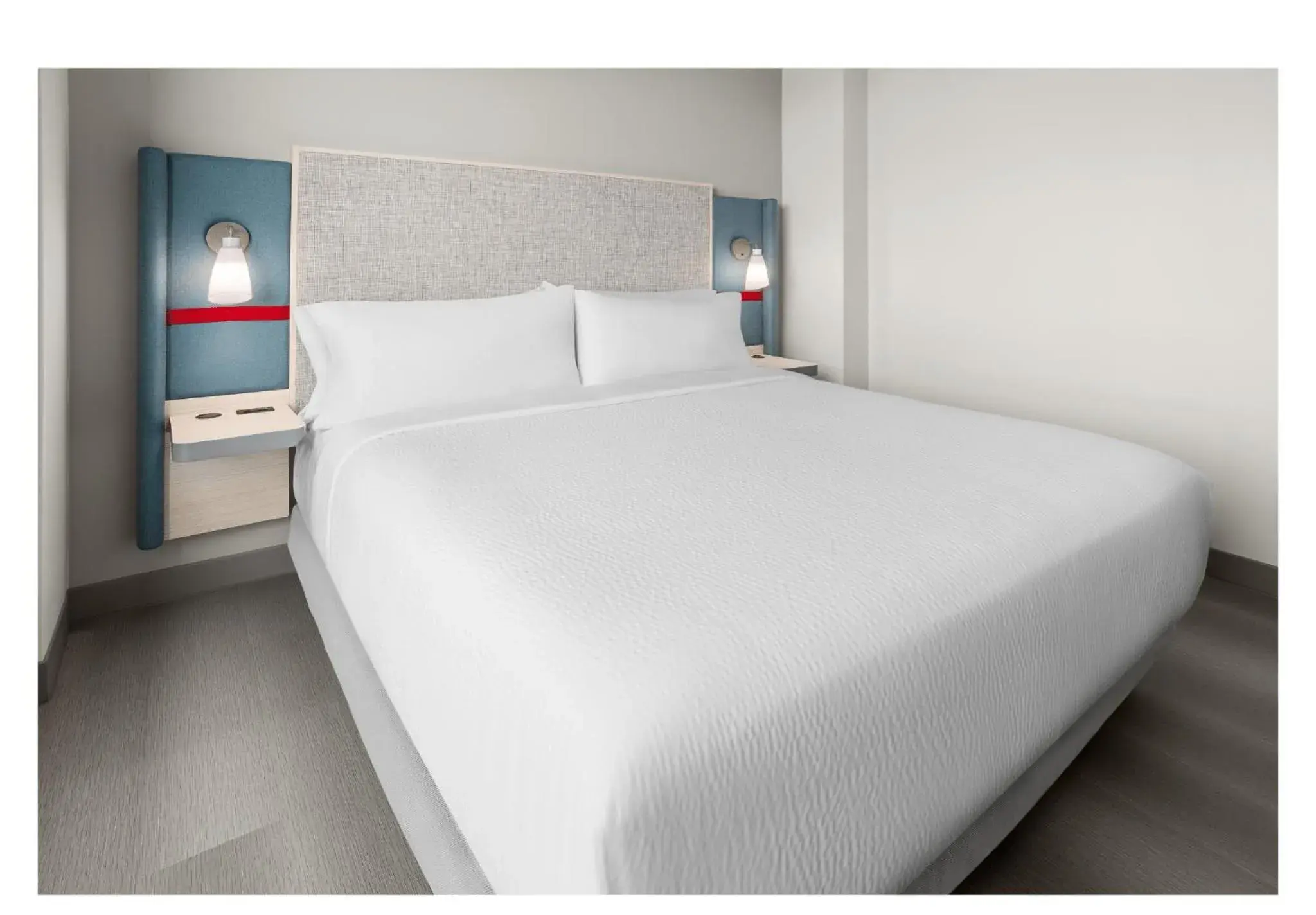 Standard King Room - Communications Accessible in avid hotels - Brooklyn Dyker Heights, an IHG Hotel-BRAND NEW Standard King Room - Communications Accessible in avid hotels - Brooklyn Dyker Heights, an IHG Hotel-BRAND NEW