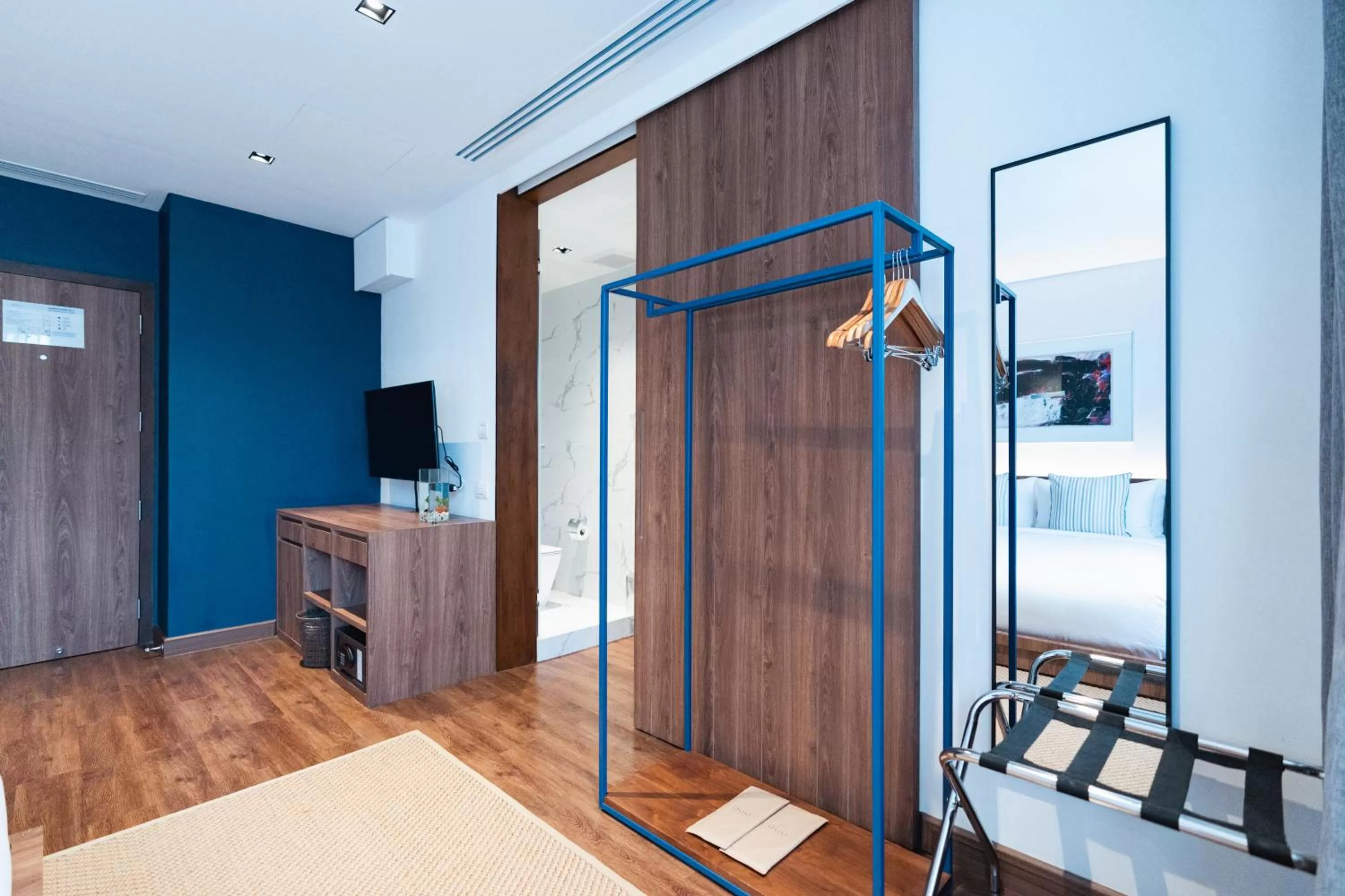 TV and multimedia in QUU HOTEL Chiang Mai