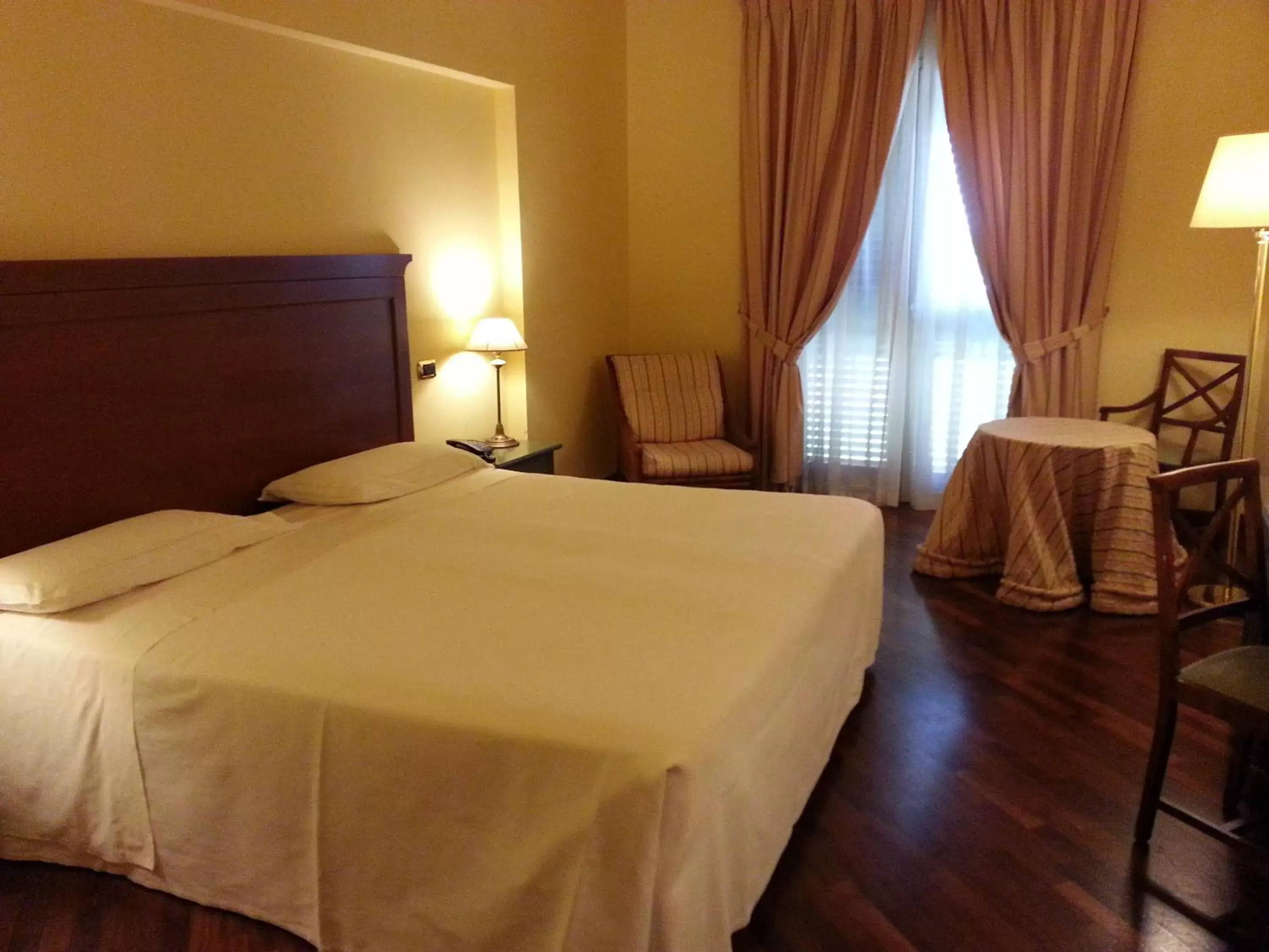 Other, Bed in Grand Hotel Baia Verde