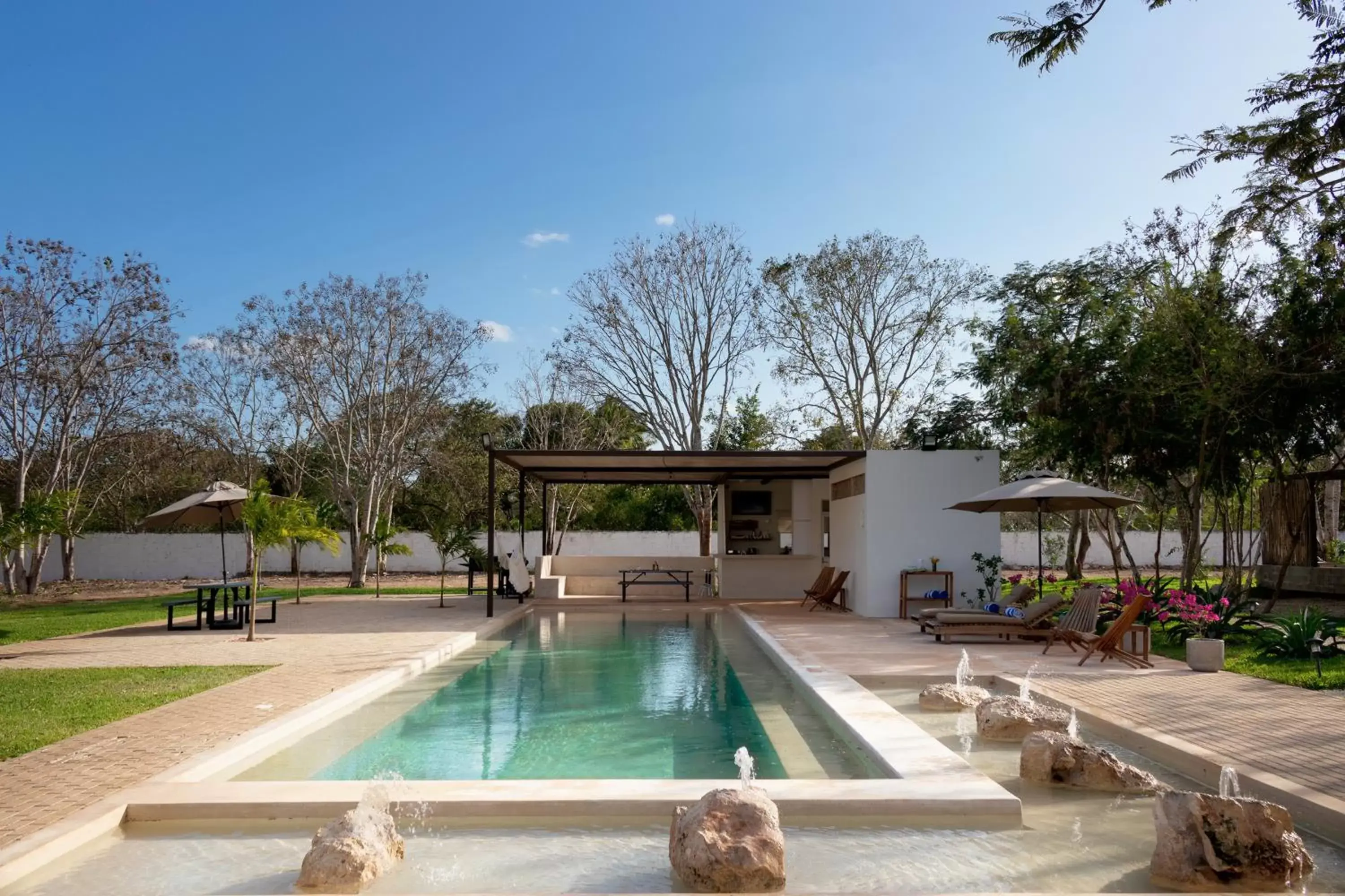 Swimming Pool in Hotel Casa de Campo Conkal Merida