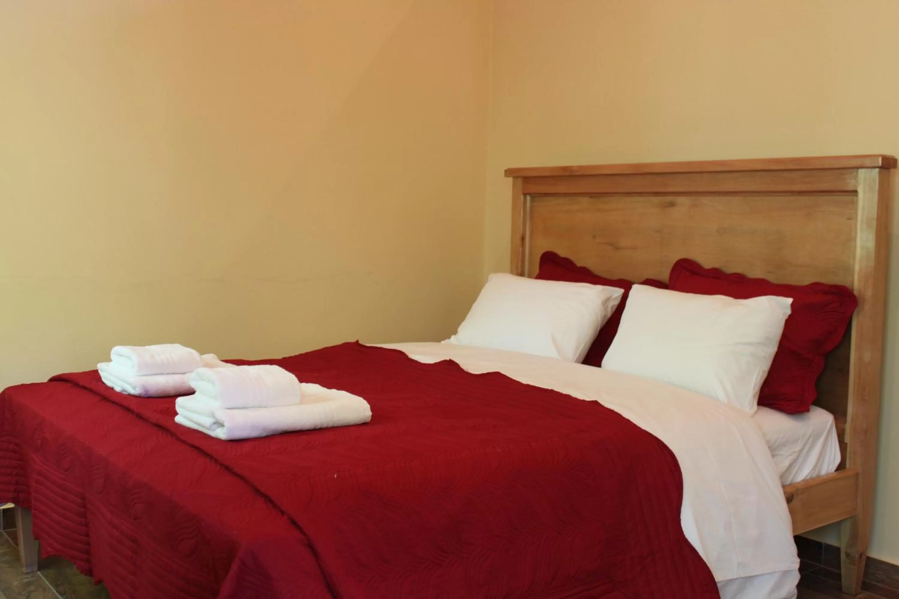 Bedroom, Bed in Eco Vista Hotel