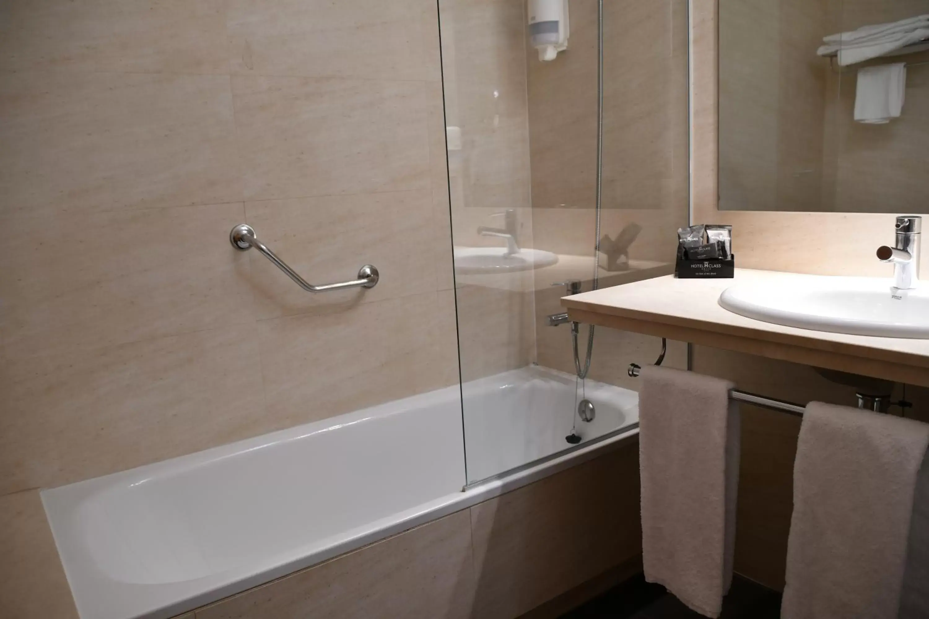 Bathroom in Hotel Class Valls