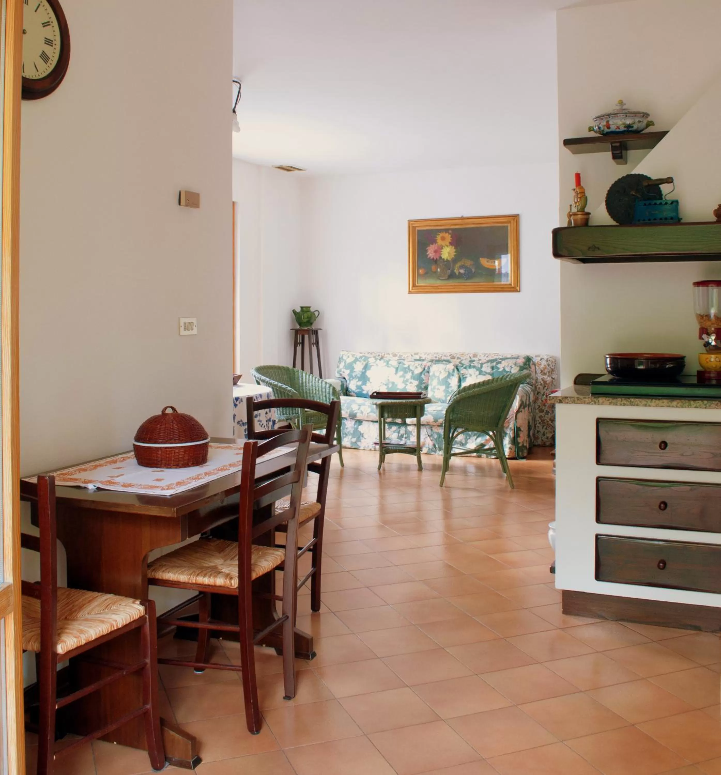 Communal lounge/ TV room in La Casa Dei Boschi