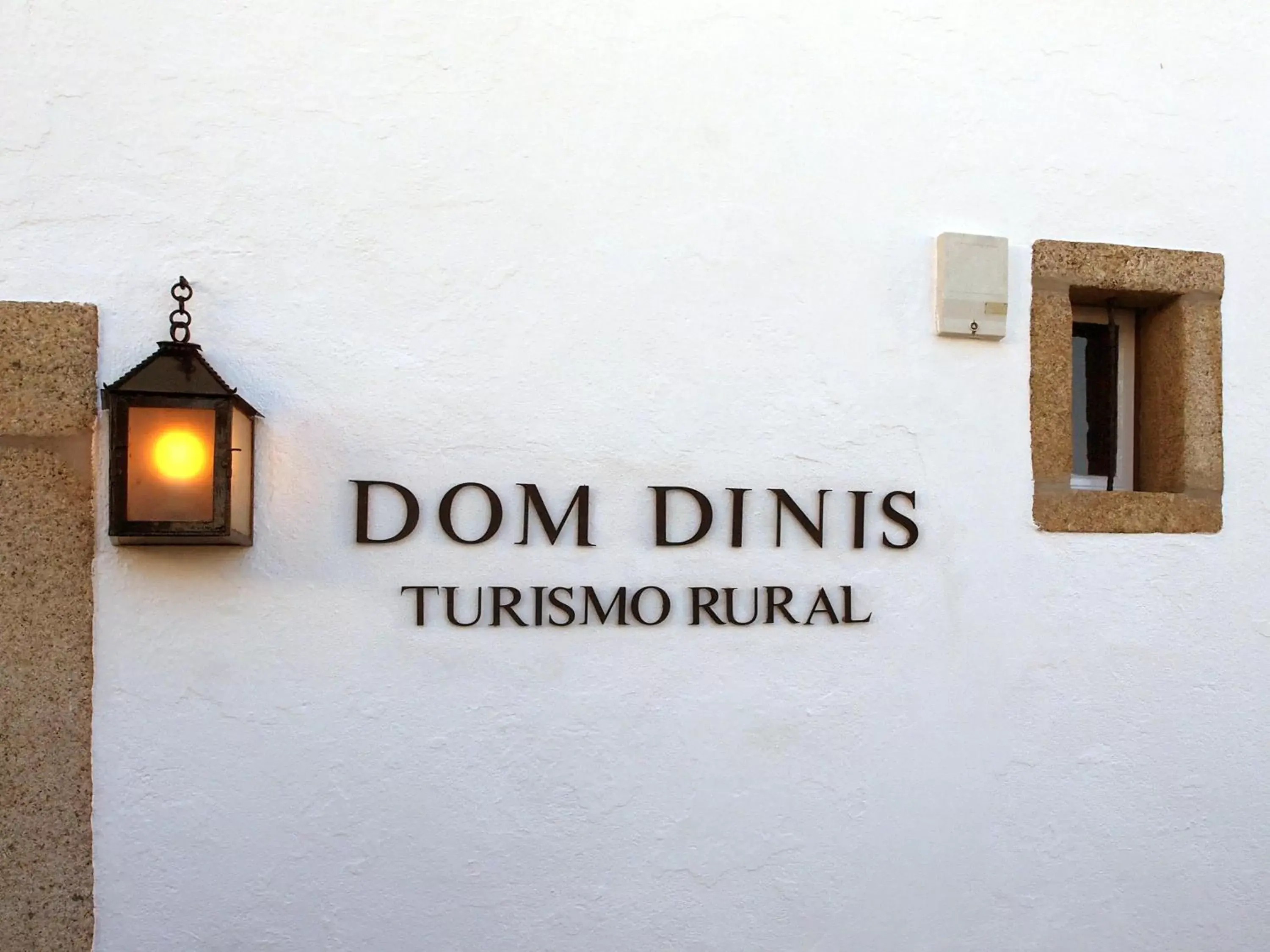 Facade/entrance in Dom Dinis Marvão