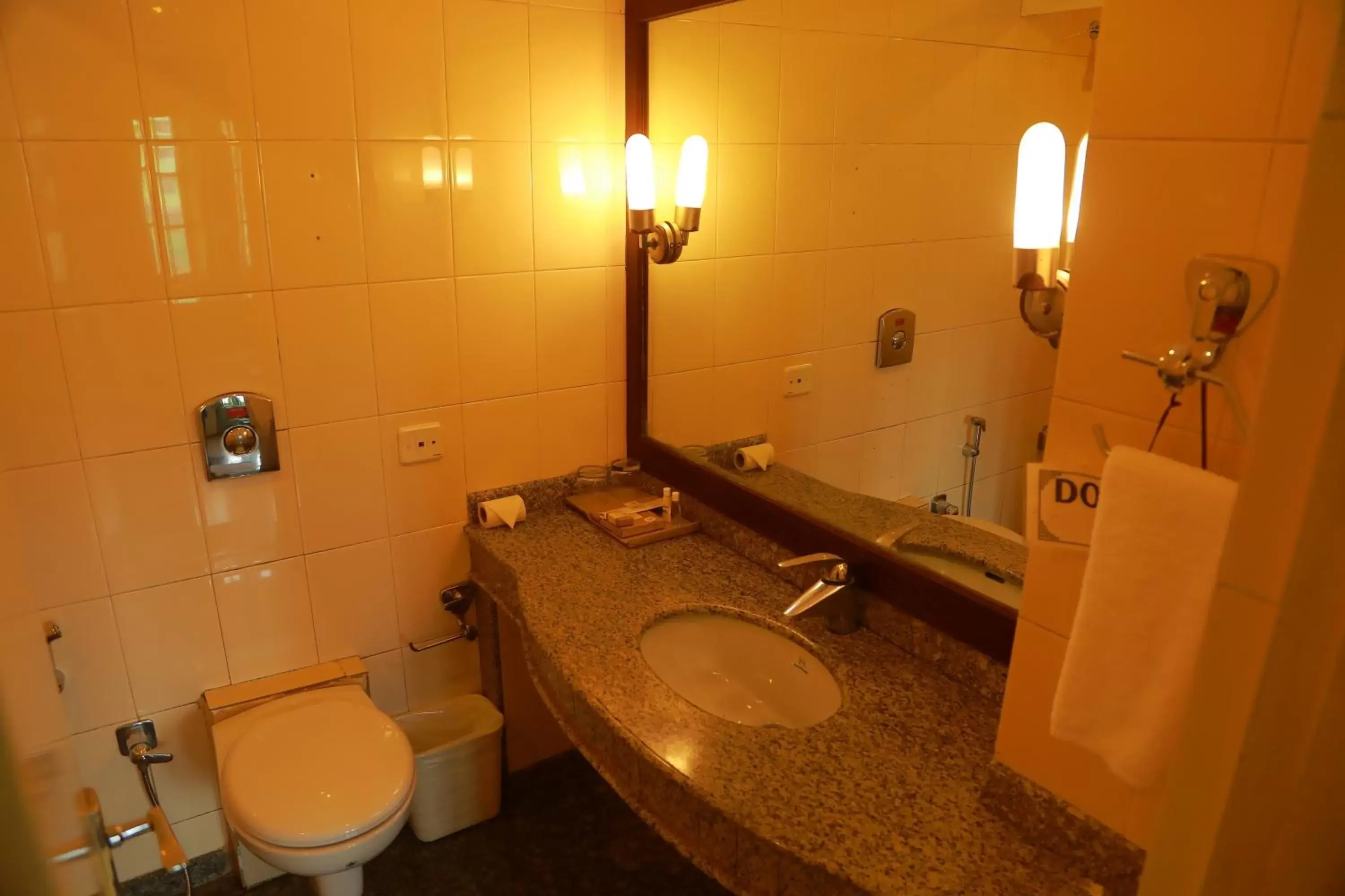 Bathroom in Eastend Munnar