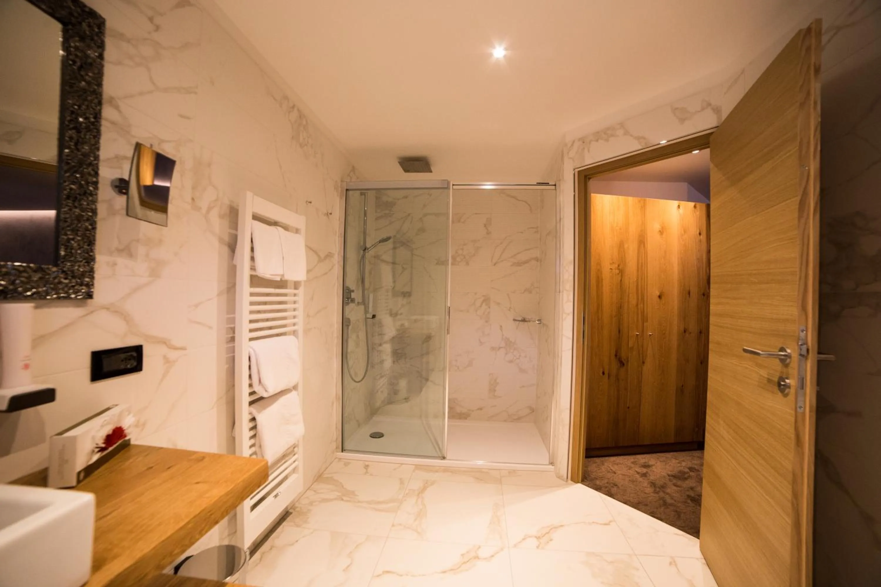 Shower in Freina Mountain Lifestyle Hotel