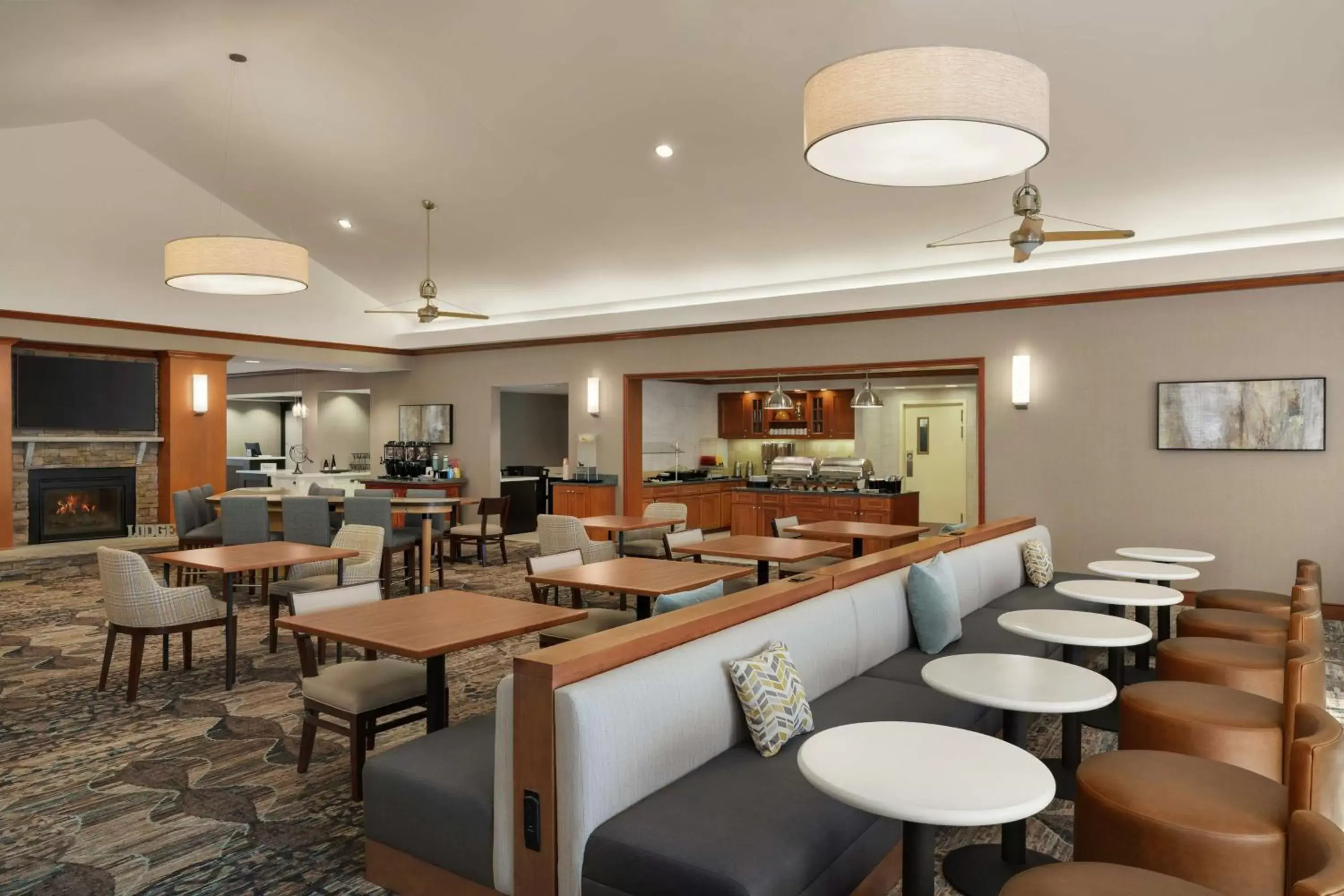 Restaurant/Places to Eat in Homewood Suites by Hilton Allentown-Bethlehem Airport