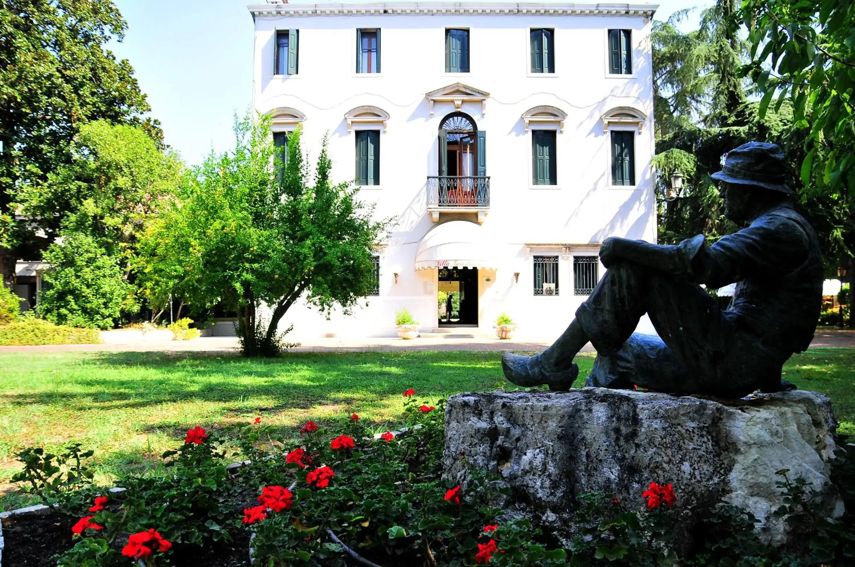 Facade/entrance, Property Building in Park Hotel Villa Giustinian