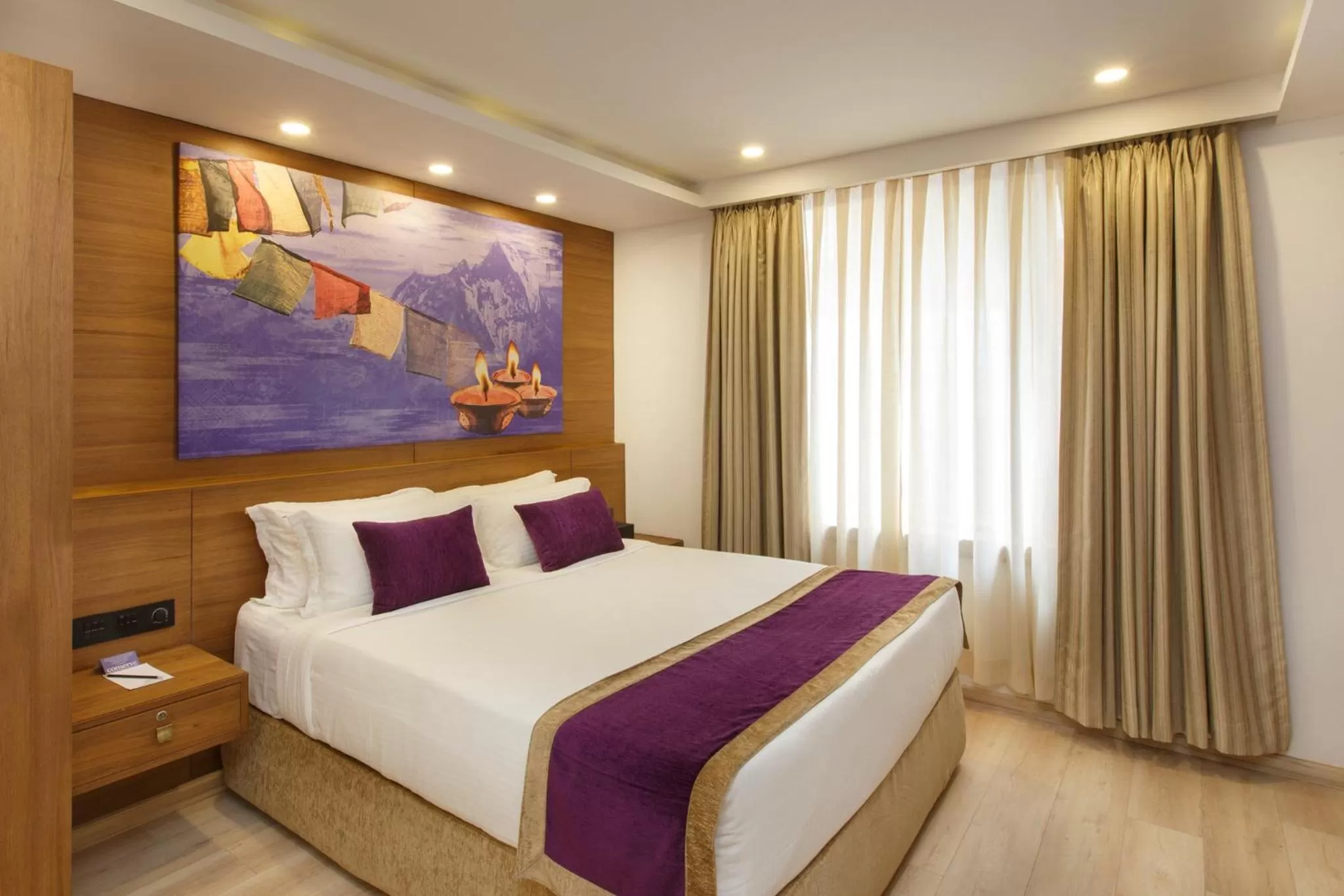 Bedroom, Bed in Royal Singi Hotel