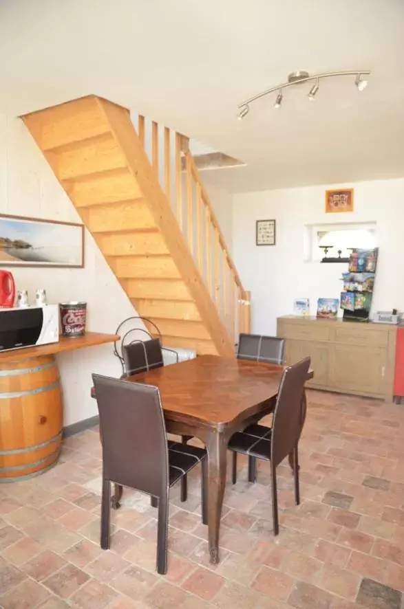 Dining Area in La Petite Ferme