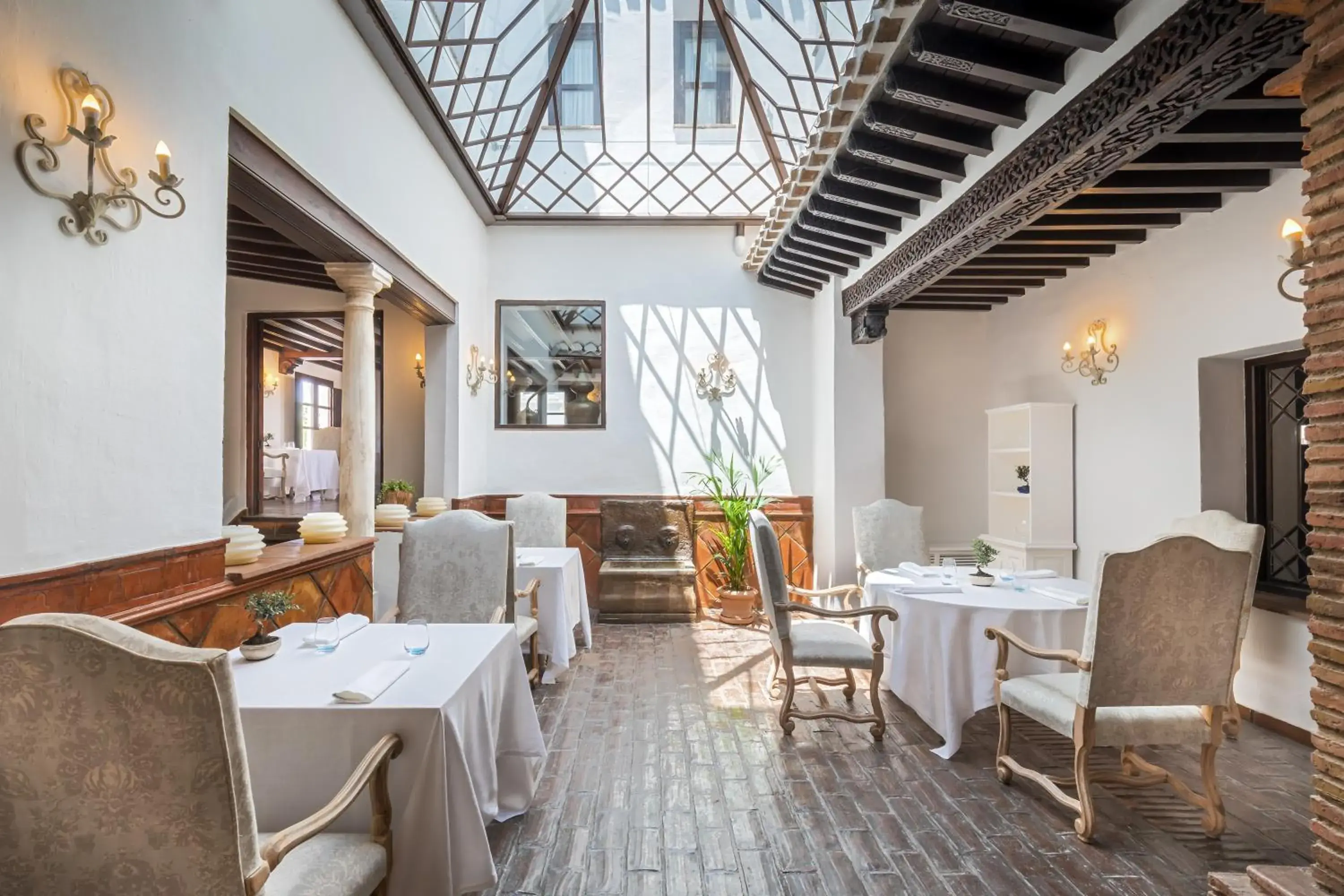 Restaurant/Places to Eat in La Bobadilla, a Royal Hideaway Hotel