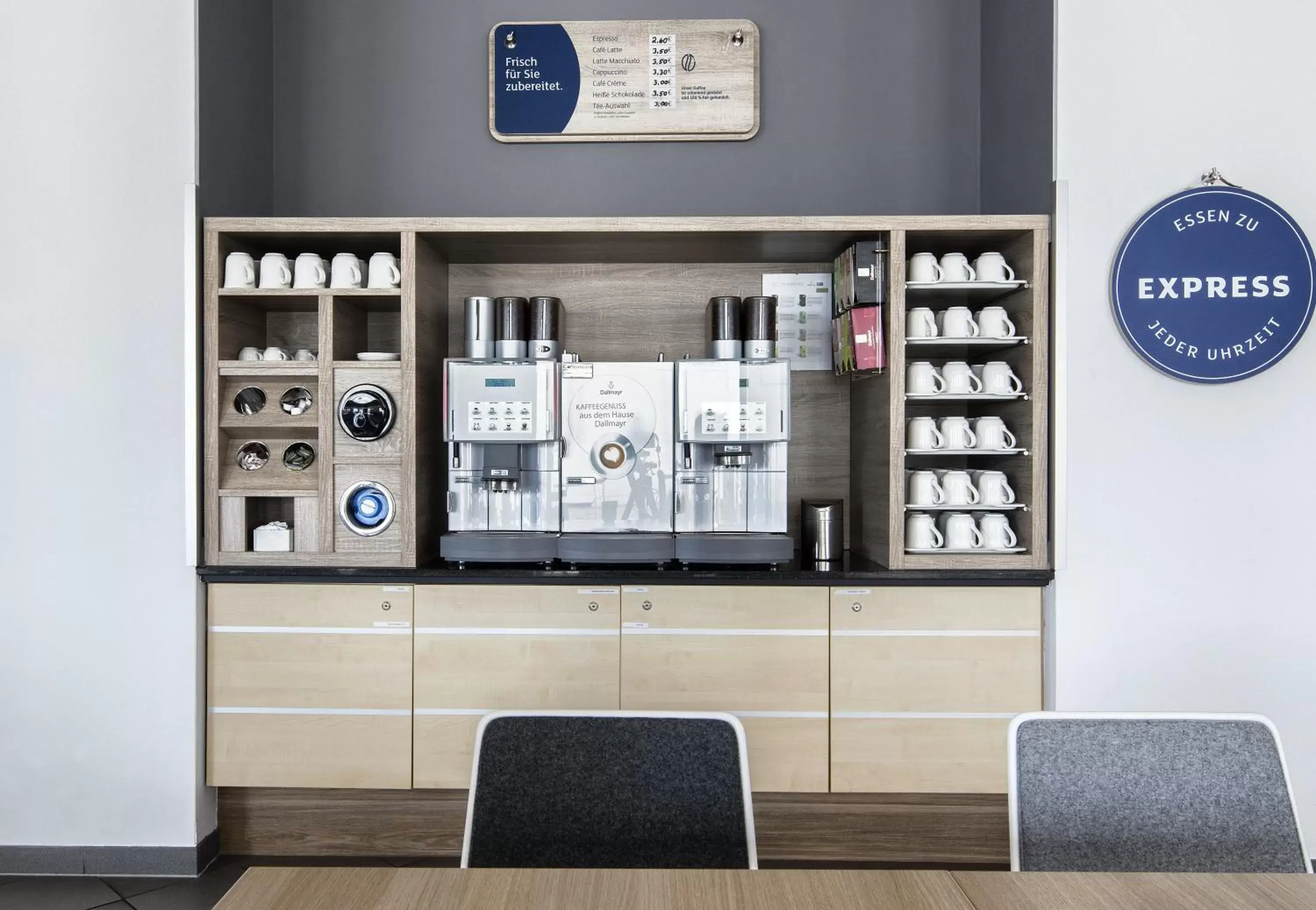 Breakfast in Holiday Inn Express München Messe by IHG Breakfast in Holiday Inn Express München Messe by IHG