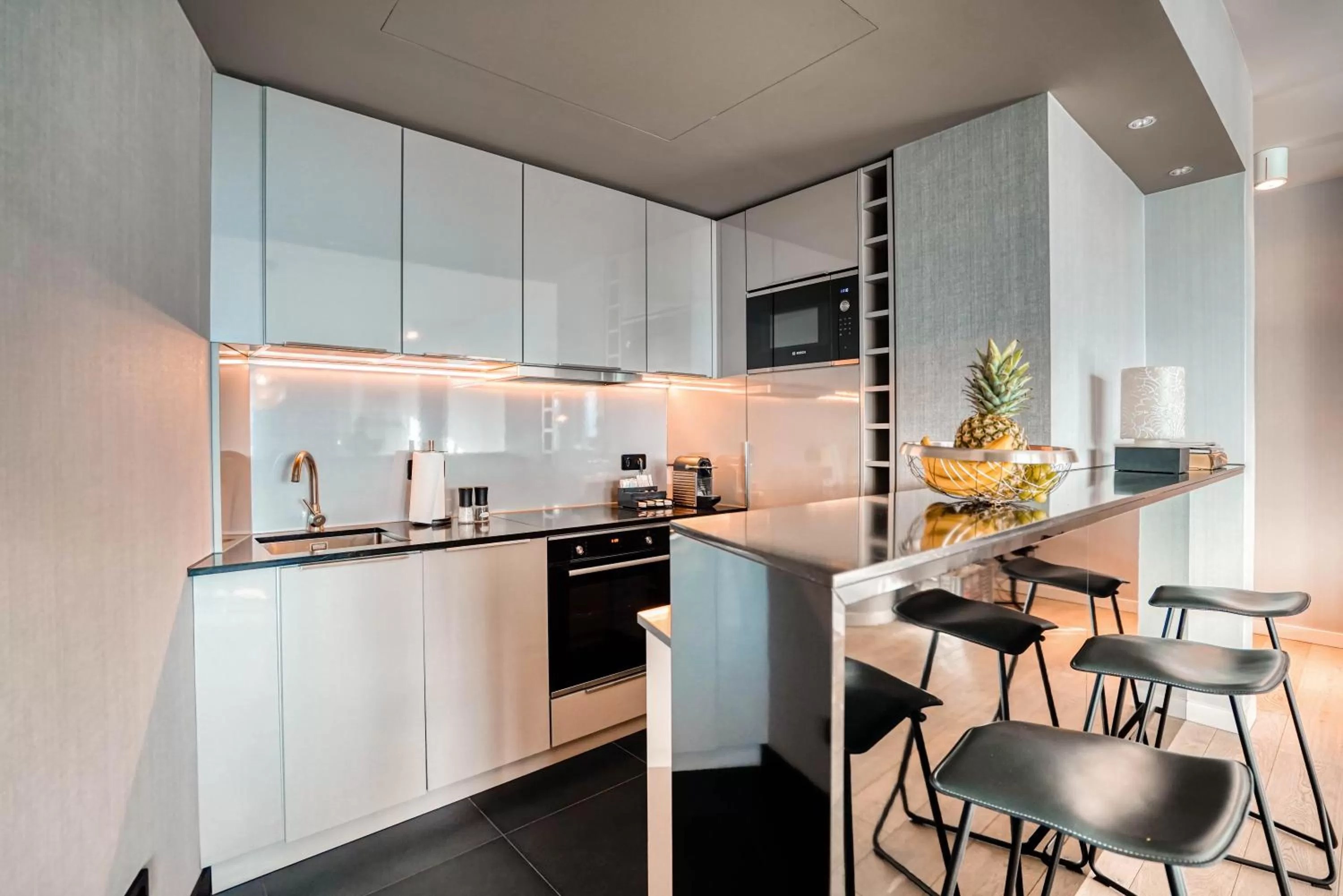 Kitchen or kitchenette in CLOUD No7 APARTMENTS