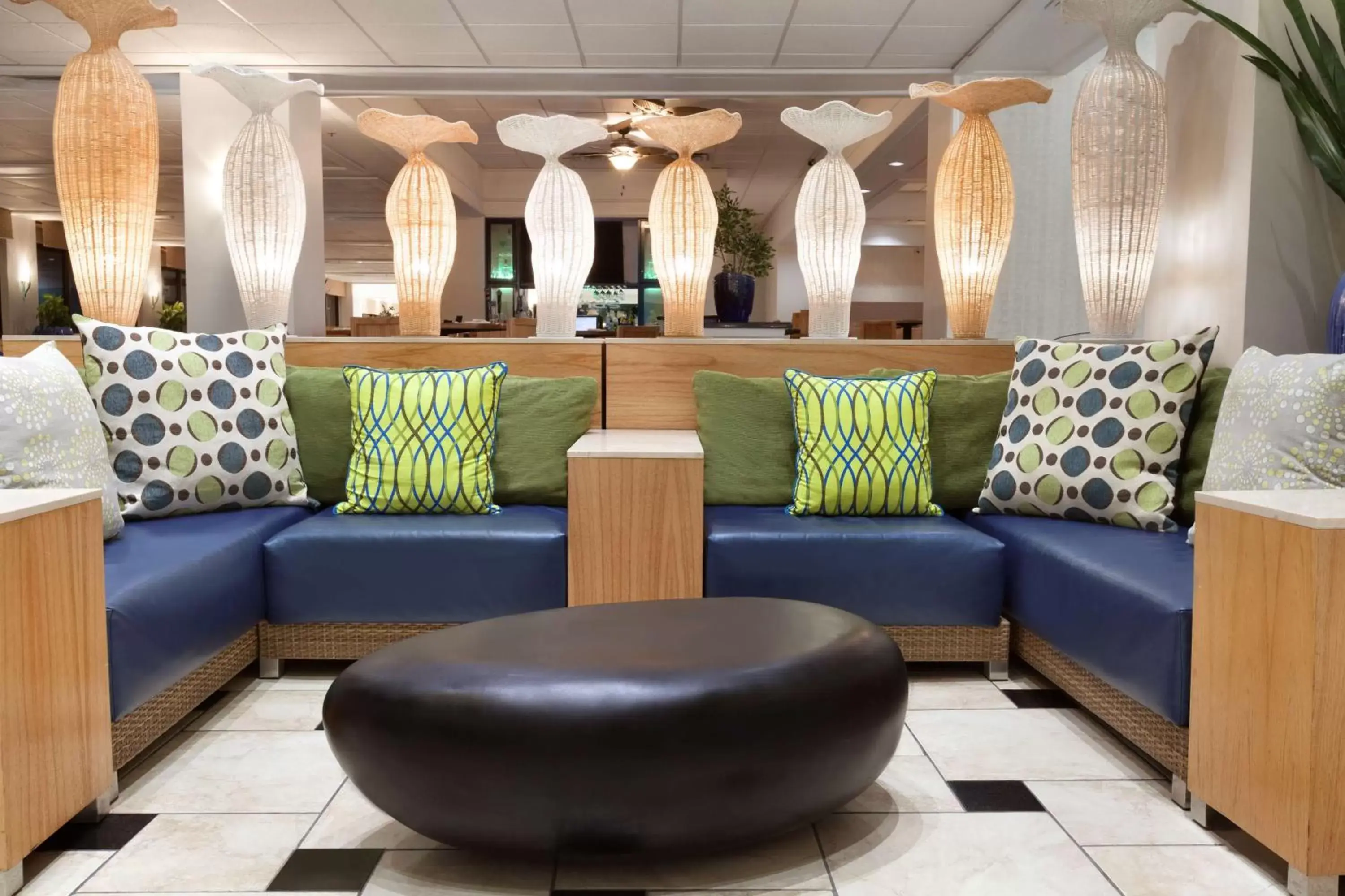 Lobby or reception, Seating Area in DoubleTree by Hilton Corpus Christi Beachfront
