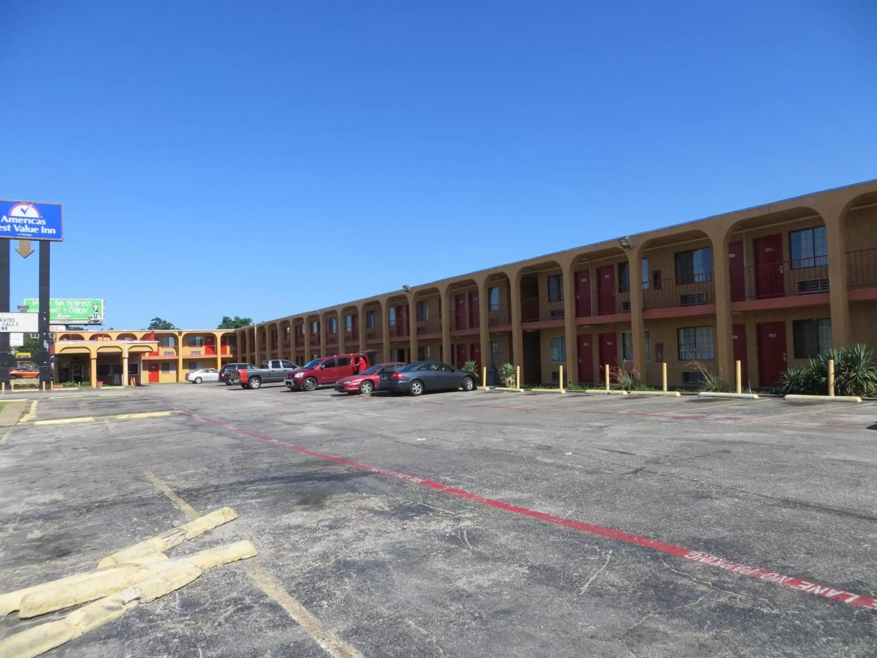 Facade/entrance, Property Building in Welcome Inn