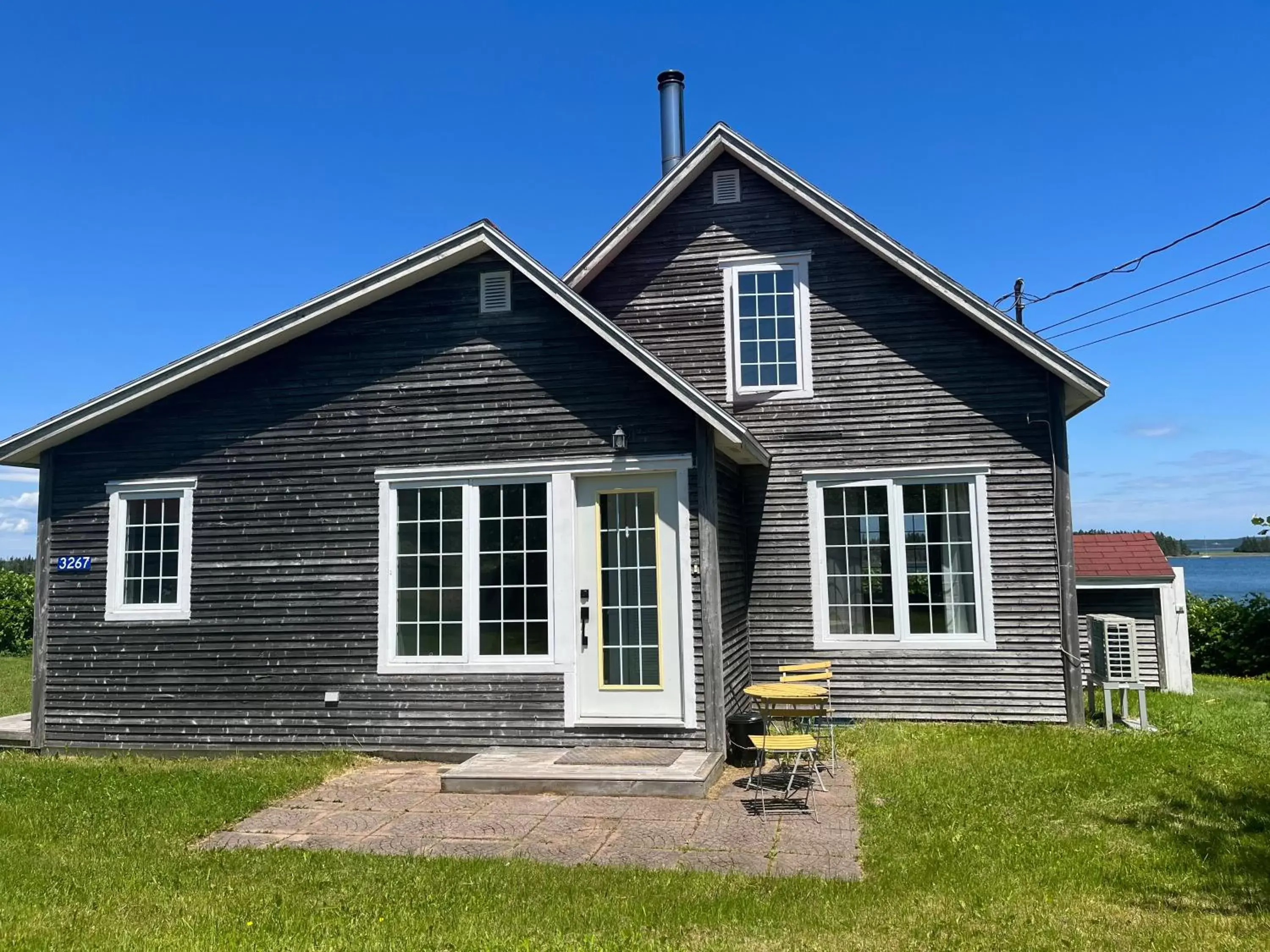 Property Building in Groundswell Pub & Inn