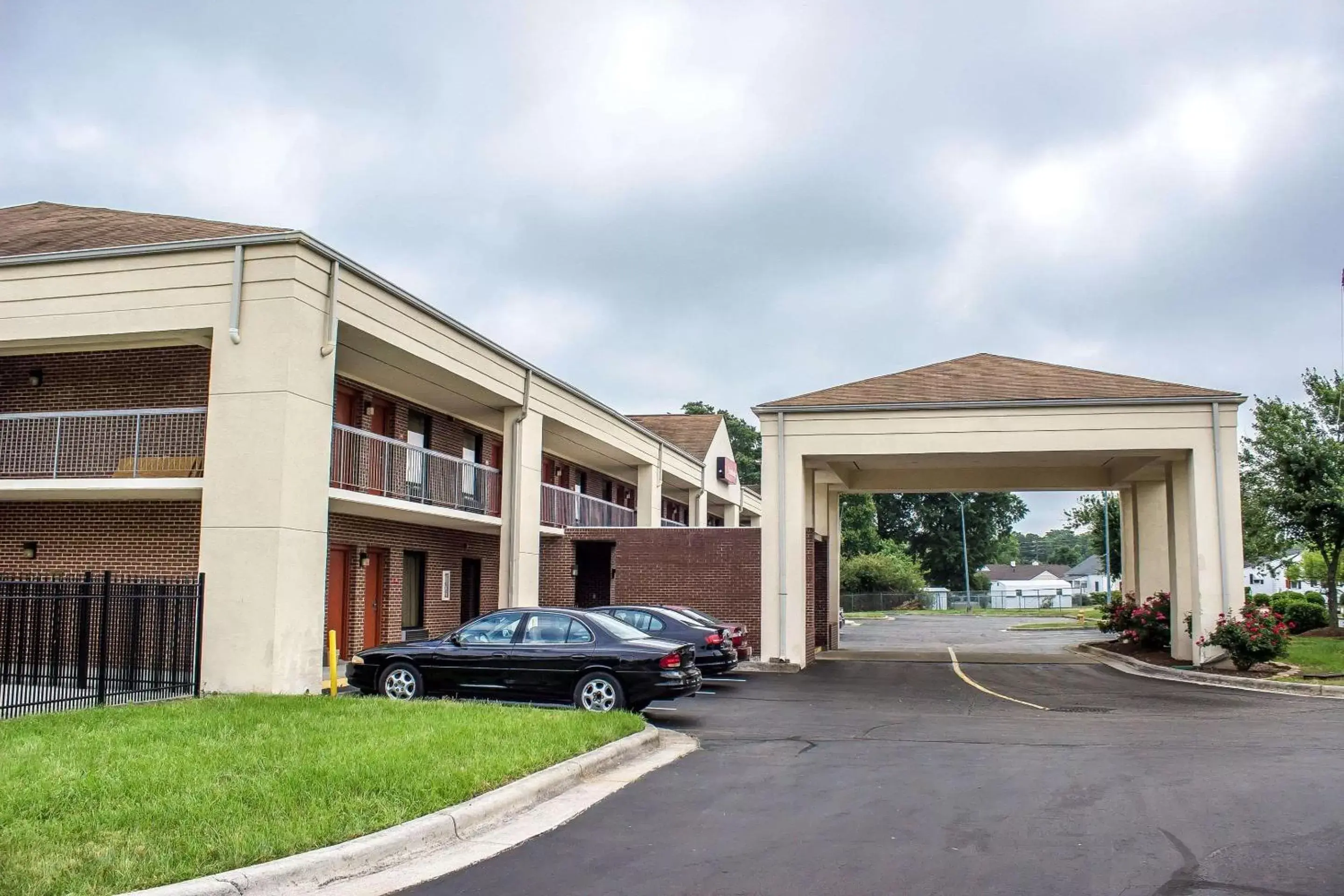 Property Building in Quality Inn Henderson I-85