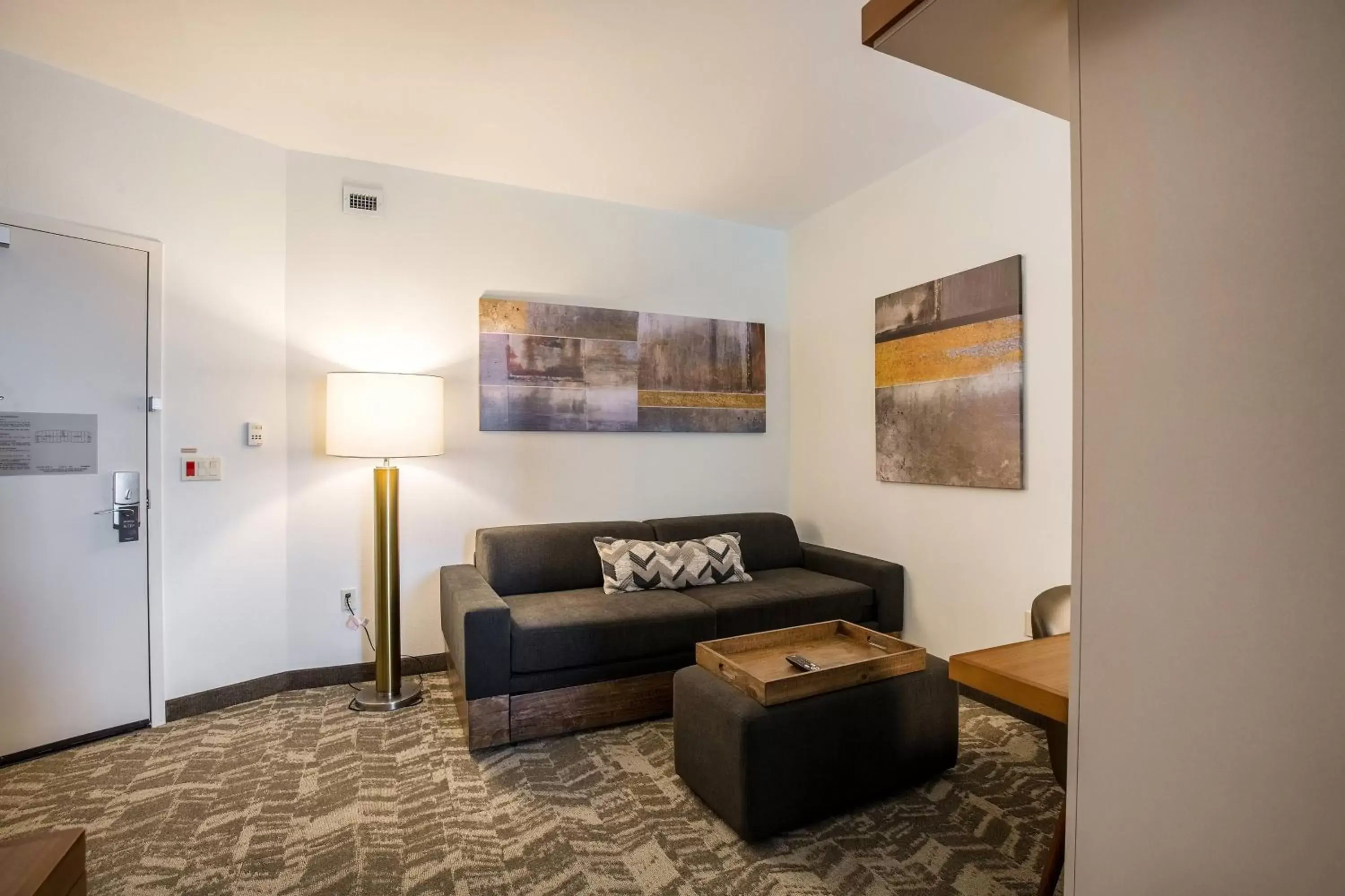 Living room, Seating Area in SpringHill Suites by Marriott Houston Rosenberg