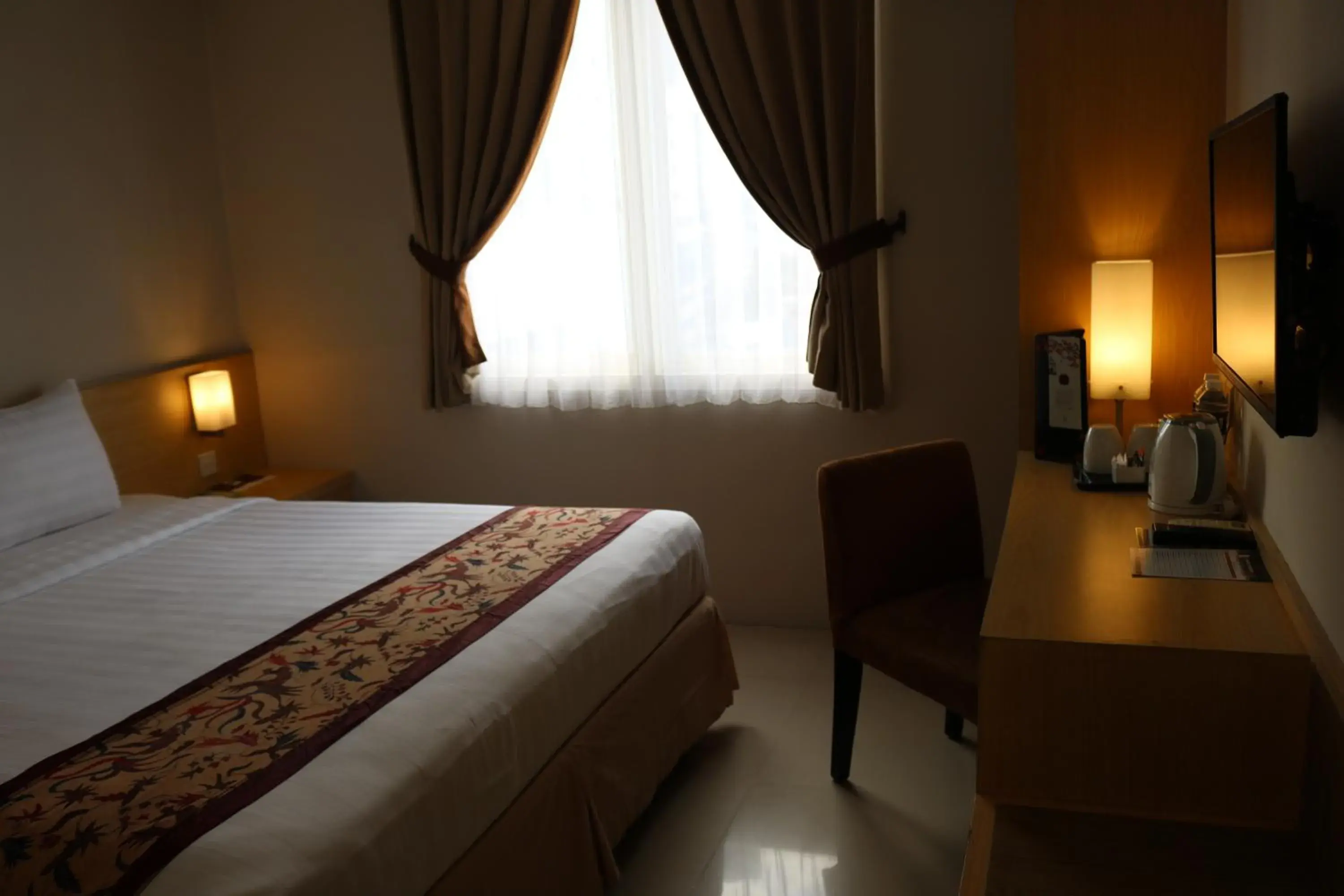 cot in Bekizaar Hotel Surabaya
