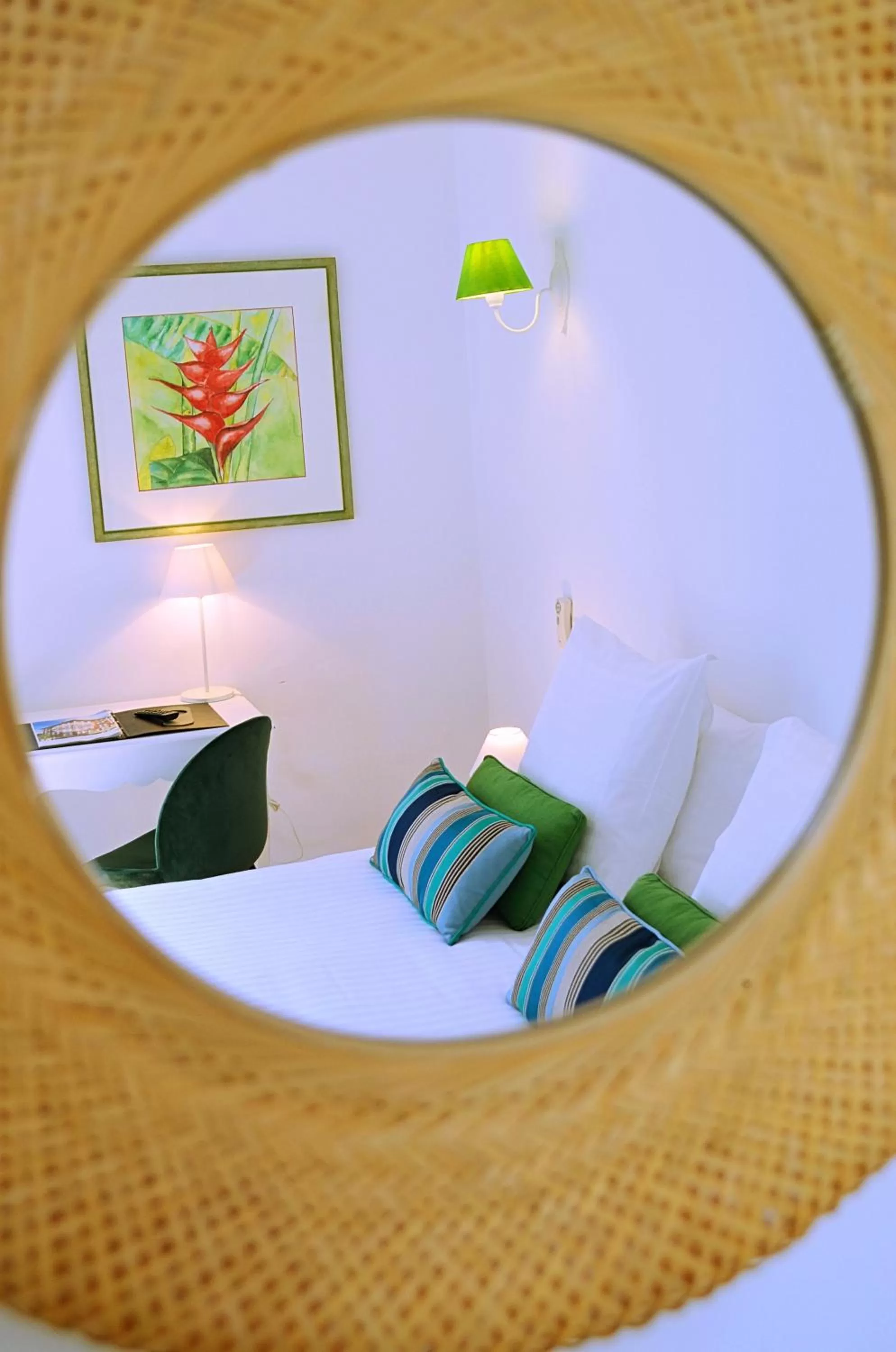 Bed in Hôtel & Espace Bien-être La Maison du Lierre