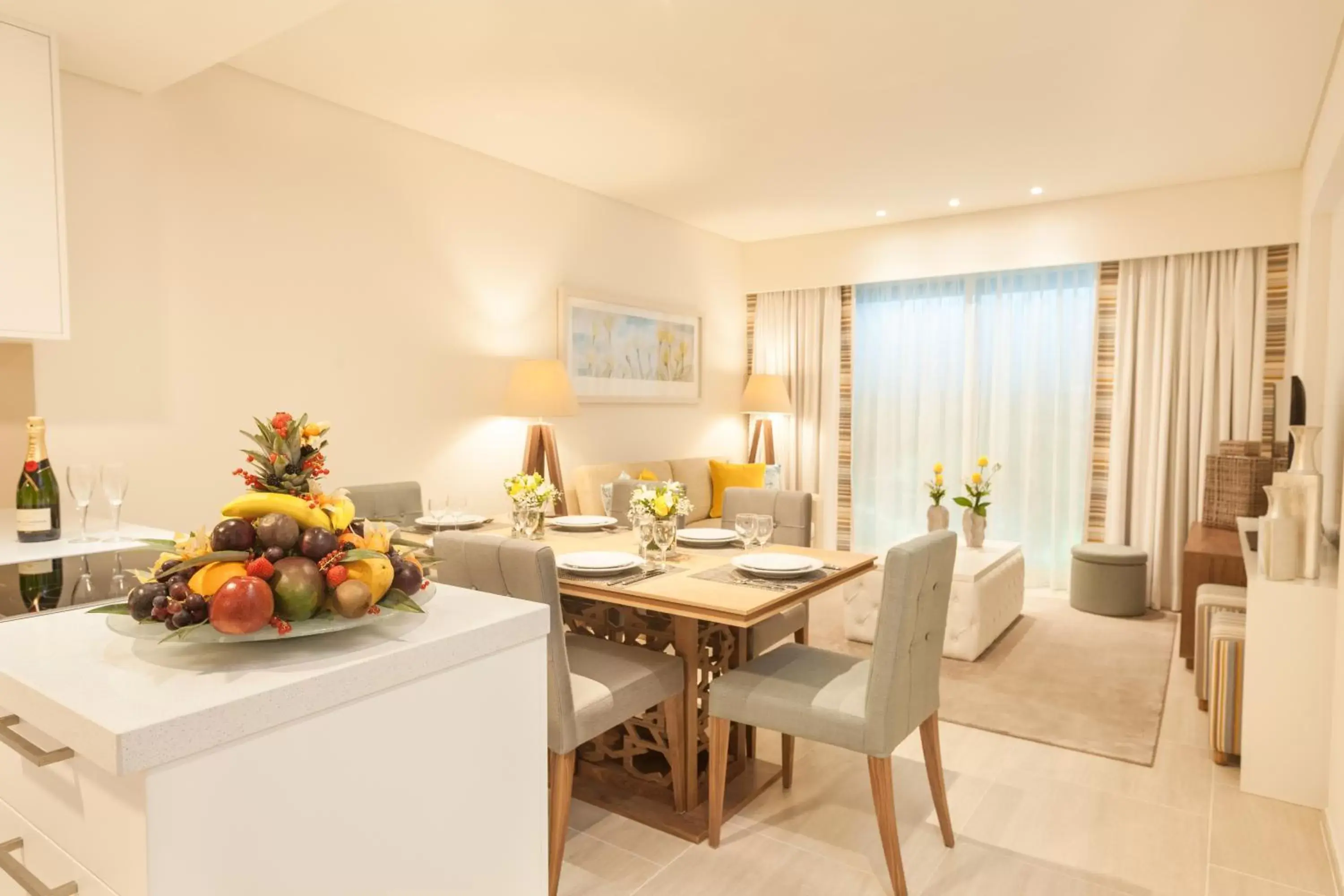 Dining Area in Pine Cliffs Gardens