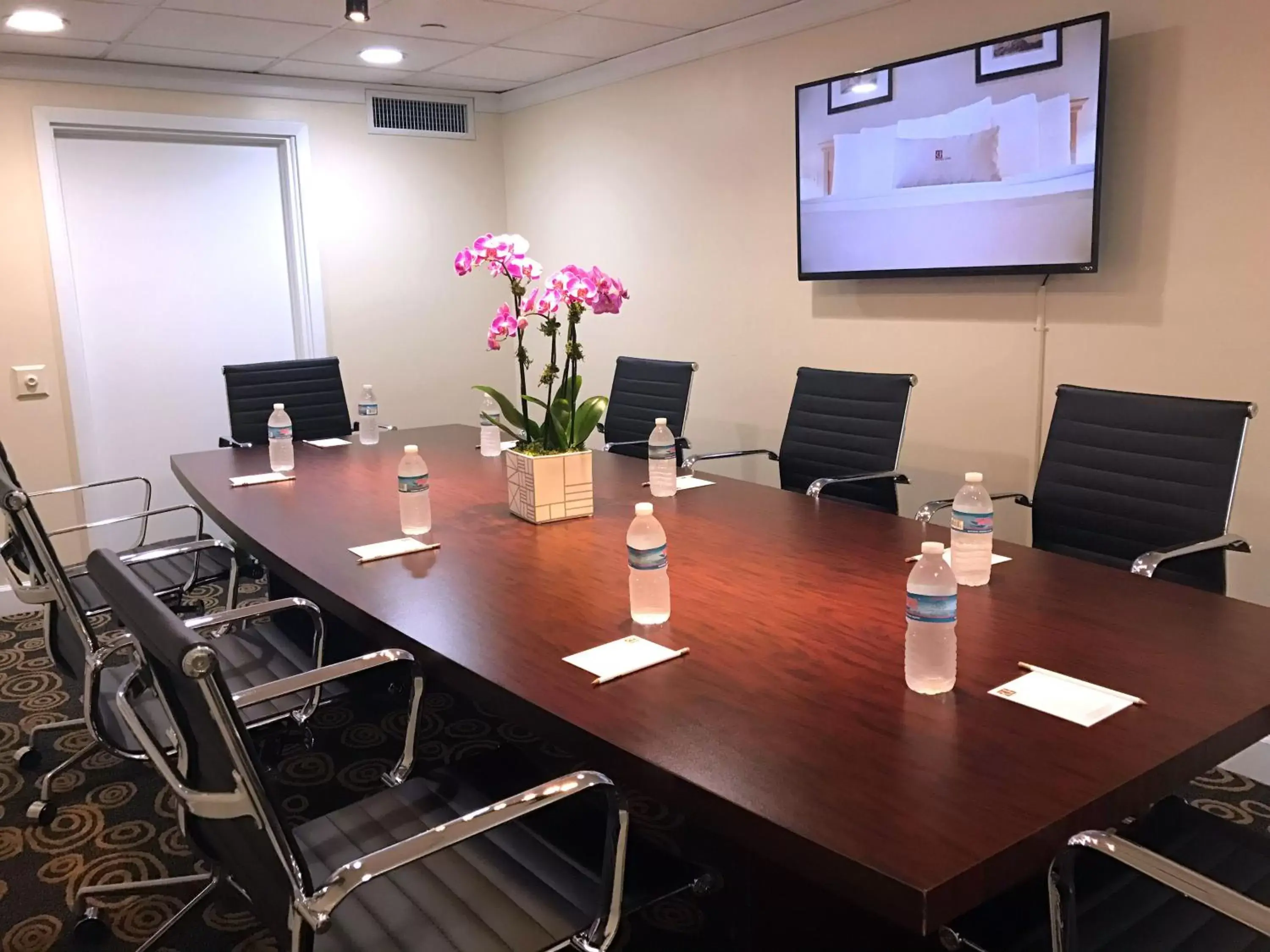 Meeting/conference room, Business Area/Conference Room in Regency Miami Airport by Sonesta