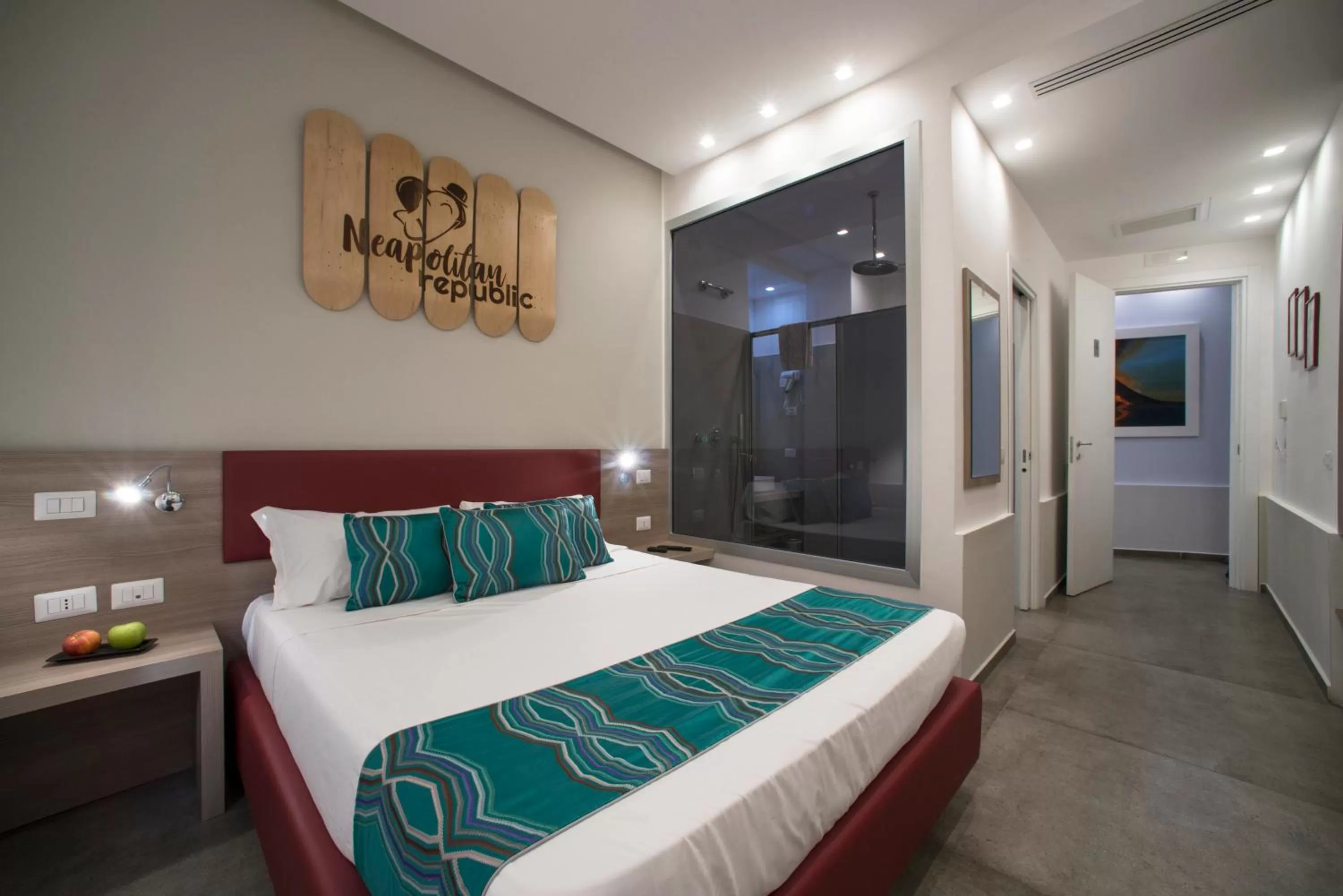 Shower, Bed in Regina Margherita Suite