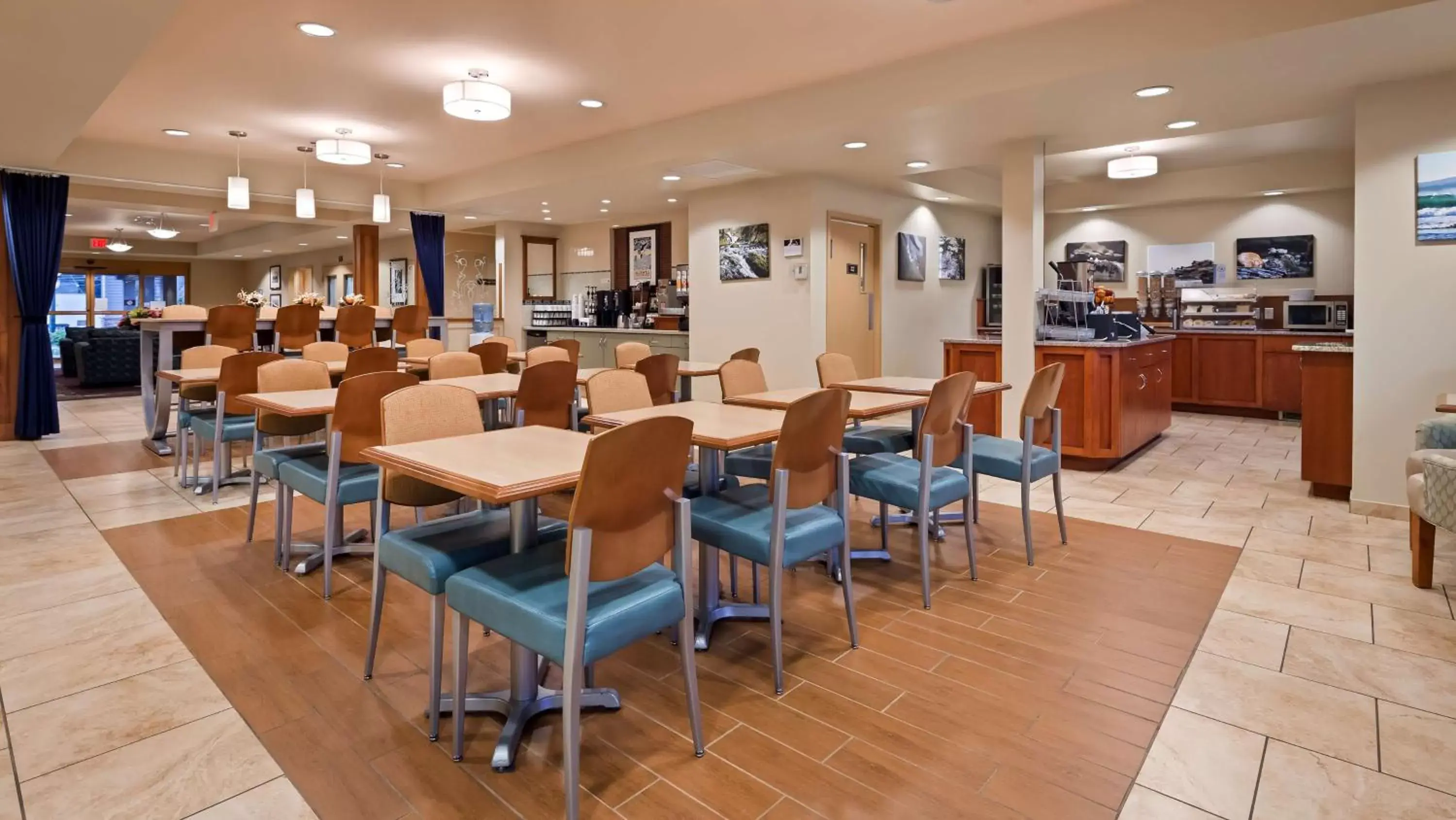 Restaurant/Places to Eat in Best Western PLUS Chemainus Inn