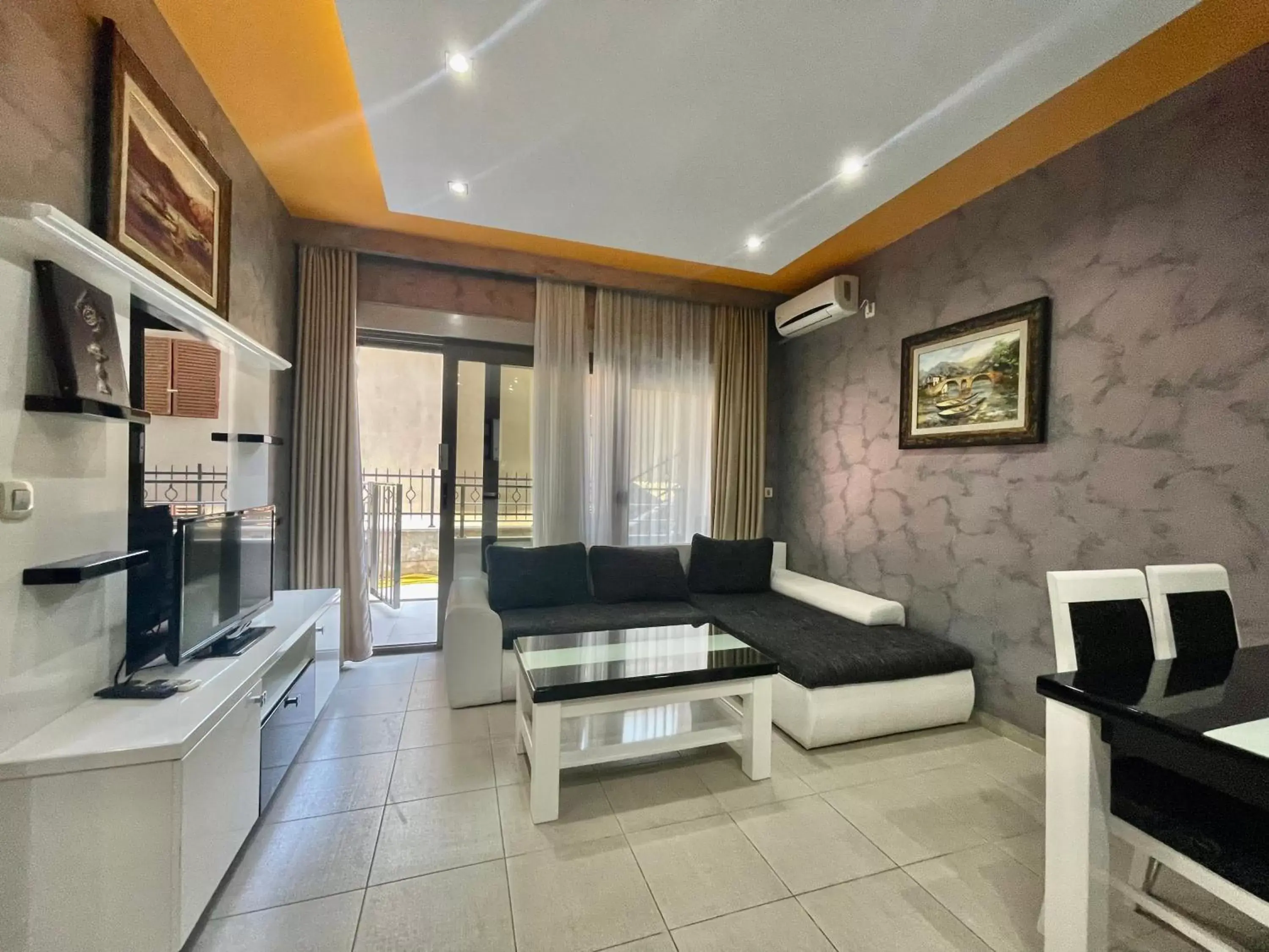 Living room, Seating Area in Hotel Butua Residence