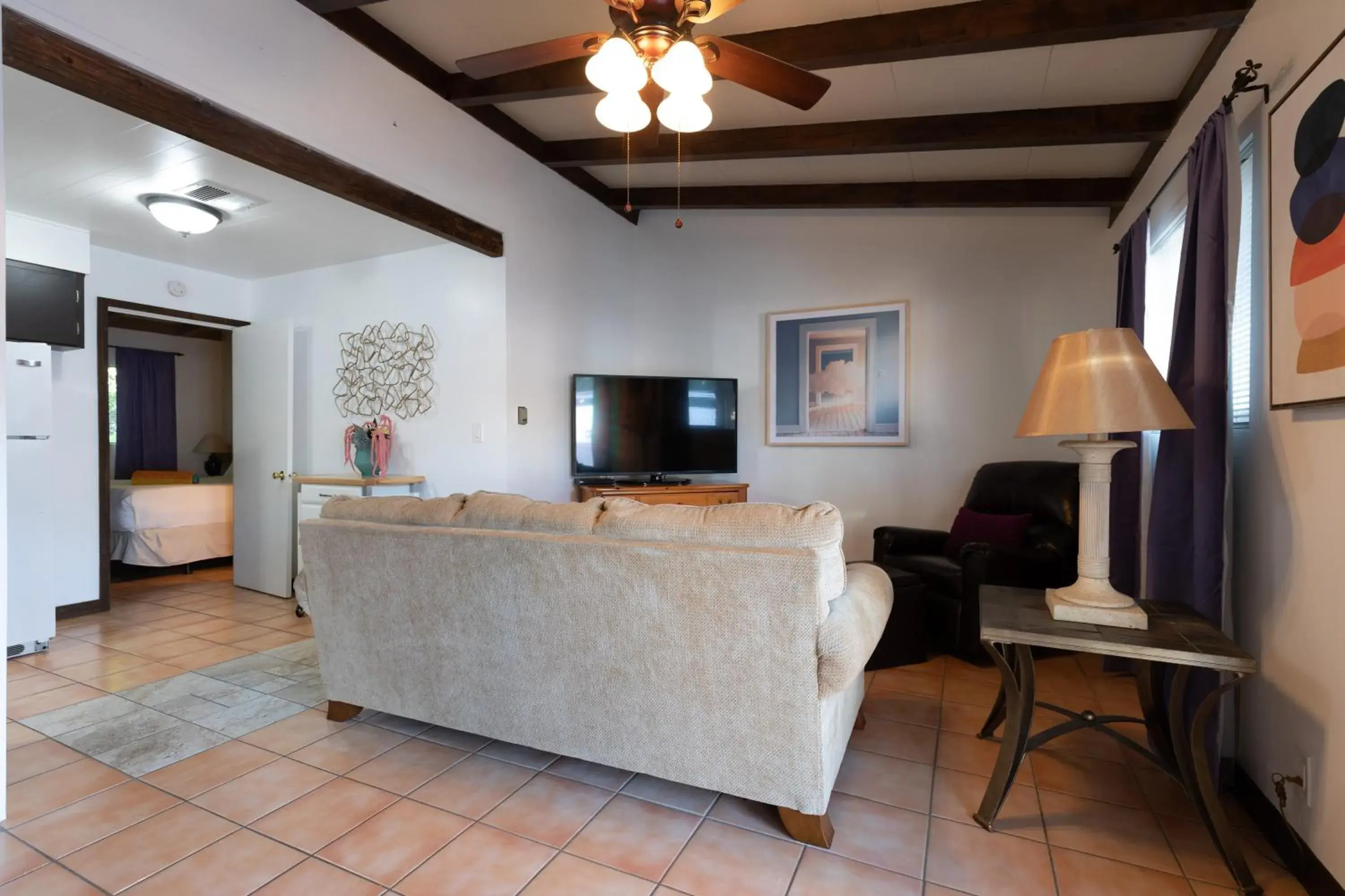 TV and multimedia, TV/Entertainment Center in Float Palm Springs