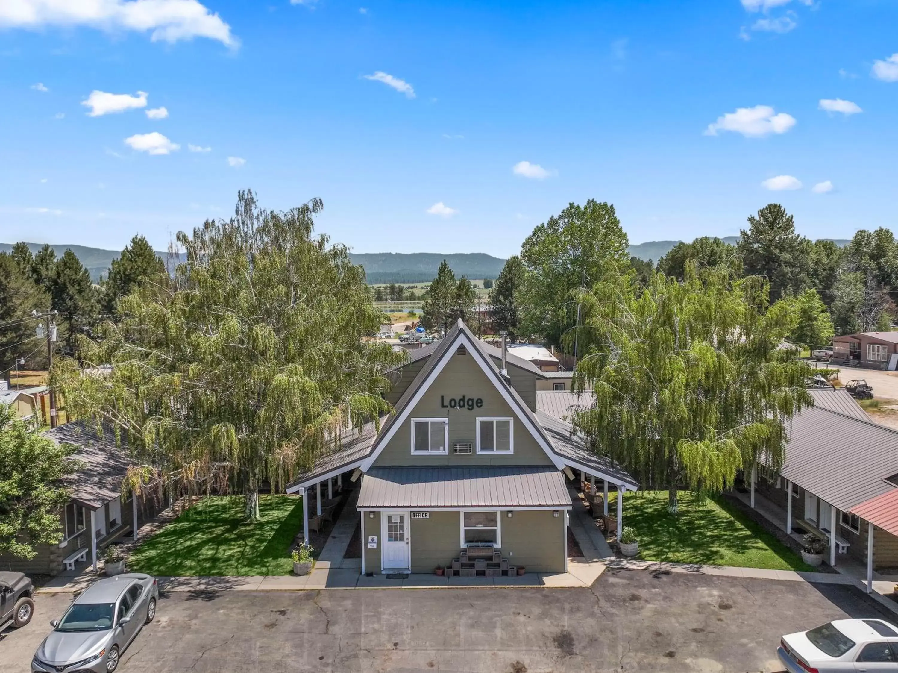 Property Building in Birch Glen Lodge