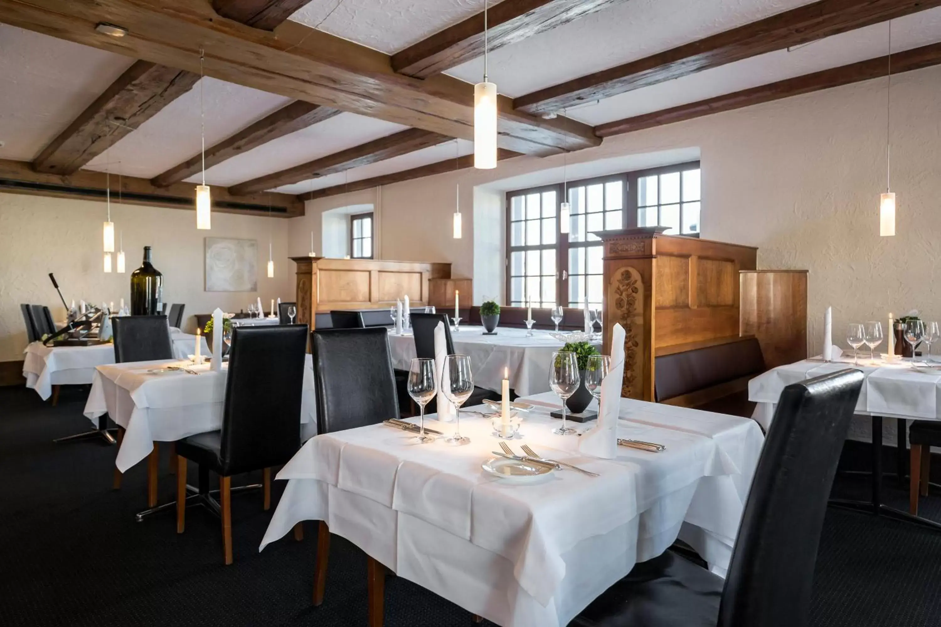 Restaurant/Places to Eat in Hotel Bären Suhr