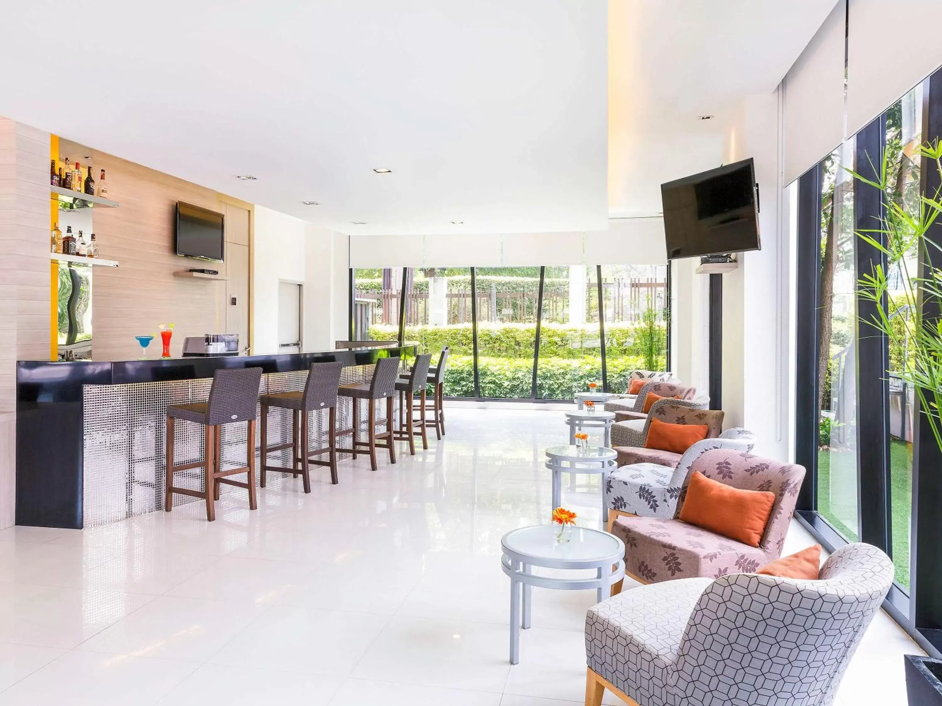 Lounge or bar, Lounge/Bar in Ibis Hua Hin