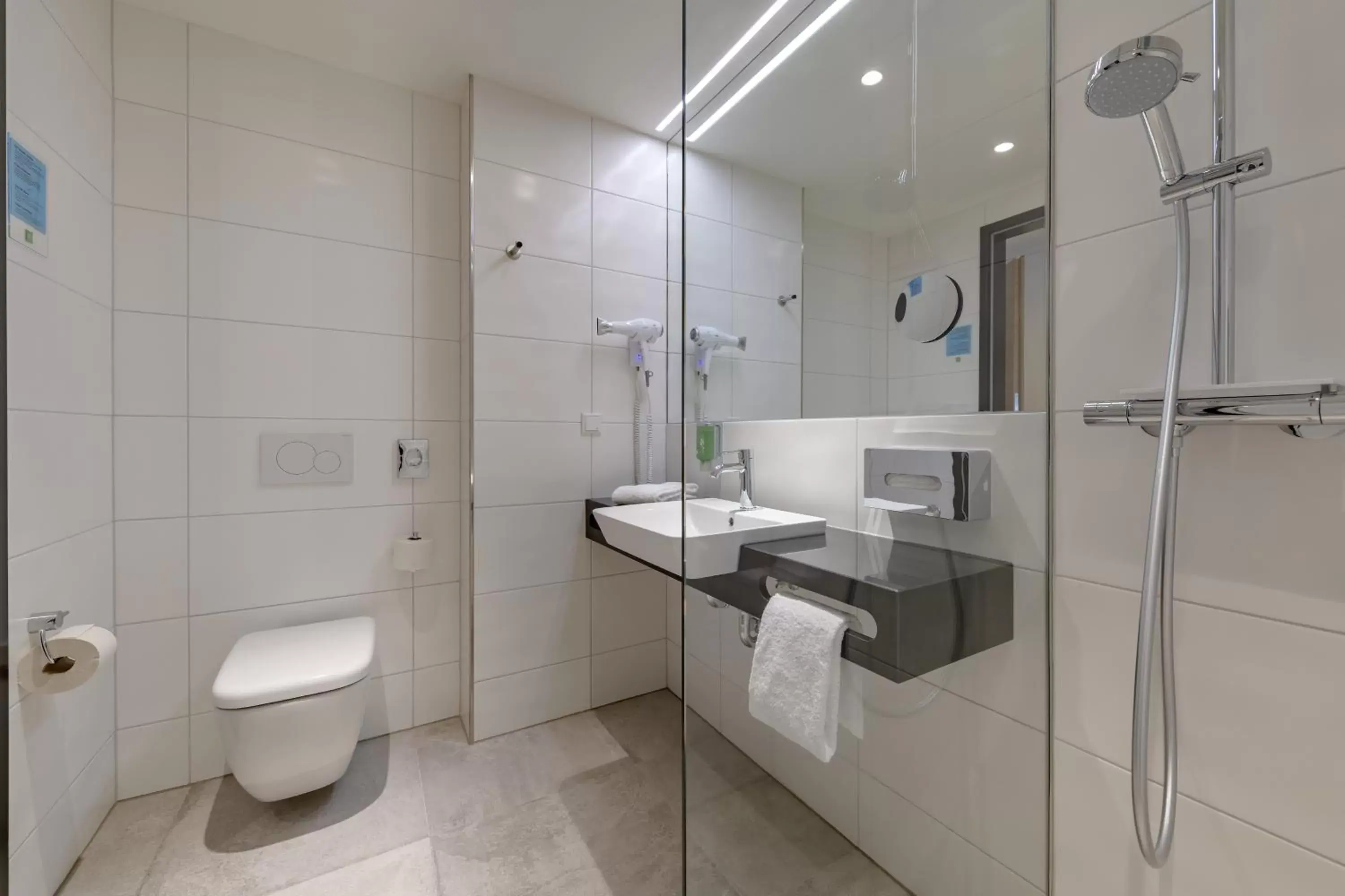 Bathroom in ibis Styles Bad Reichenhall