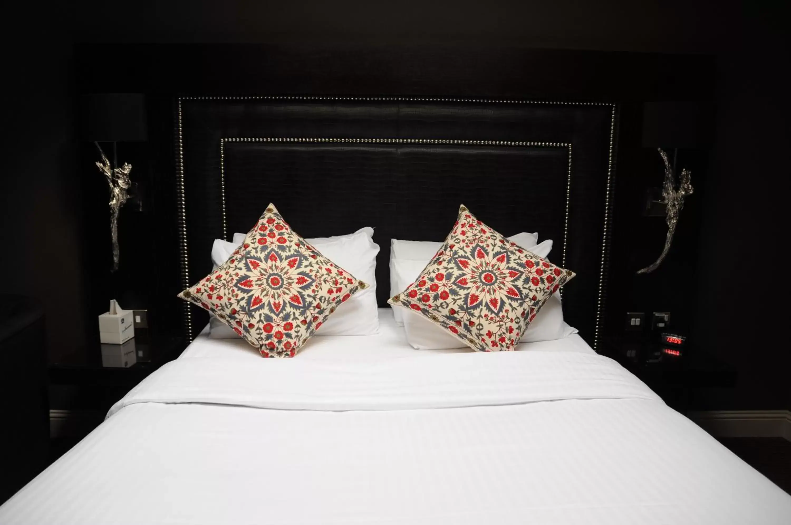 Bed in Eglinton Arms Hotel, BW Premier Collection Bed in Eglinton Arms Hotel, BW Premier Collection