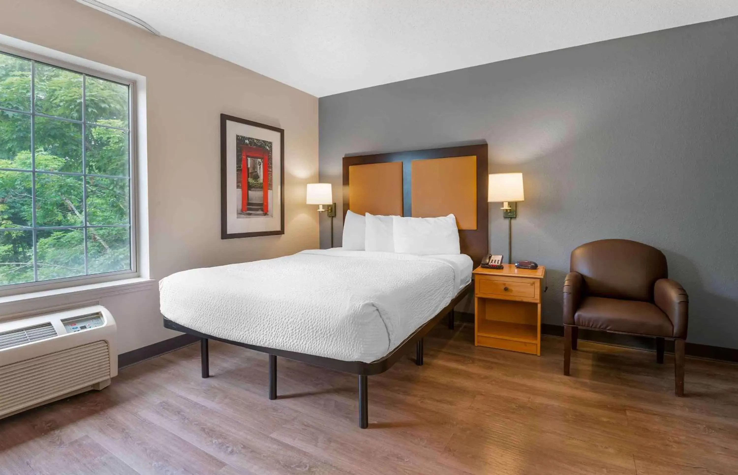 Bedroom, Bed in Extended Stay America Suites - Hanover - Parsippany