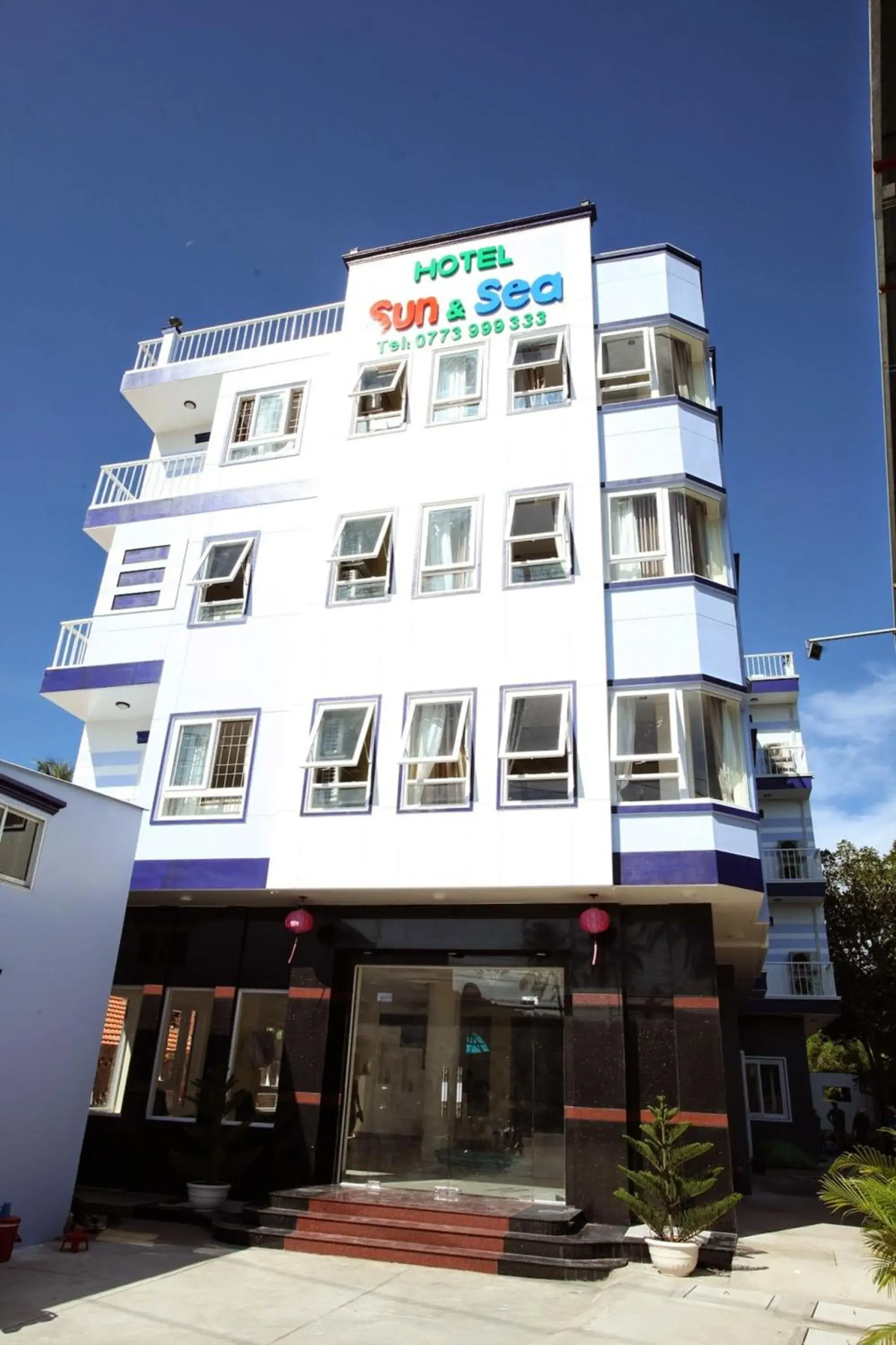 Facade/entrance, Property Building in Sun & Sea Hotel