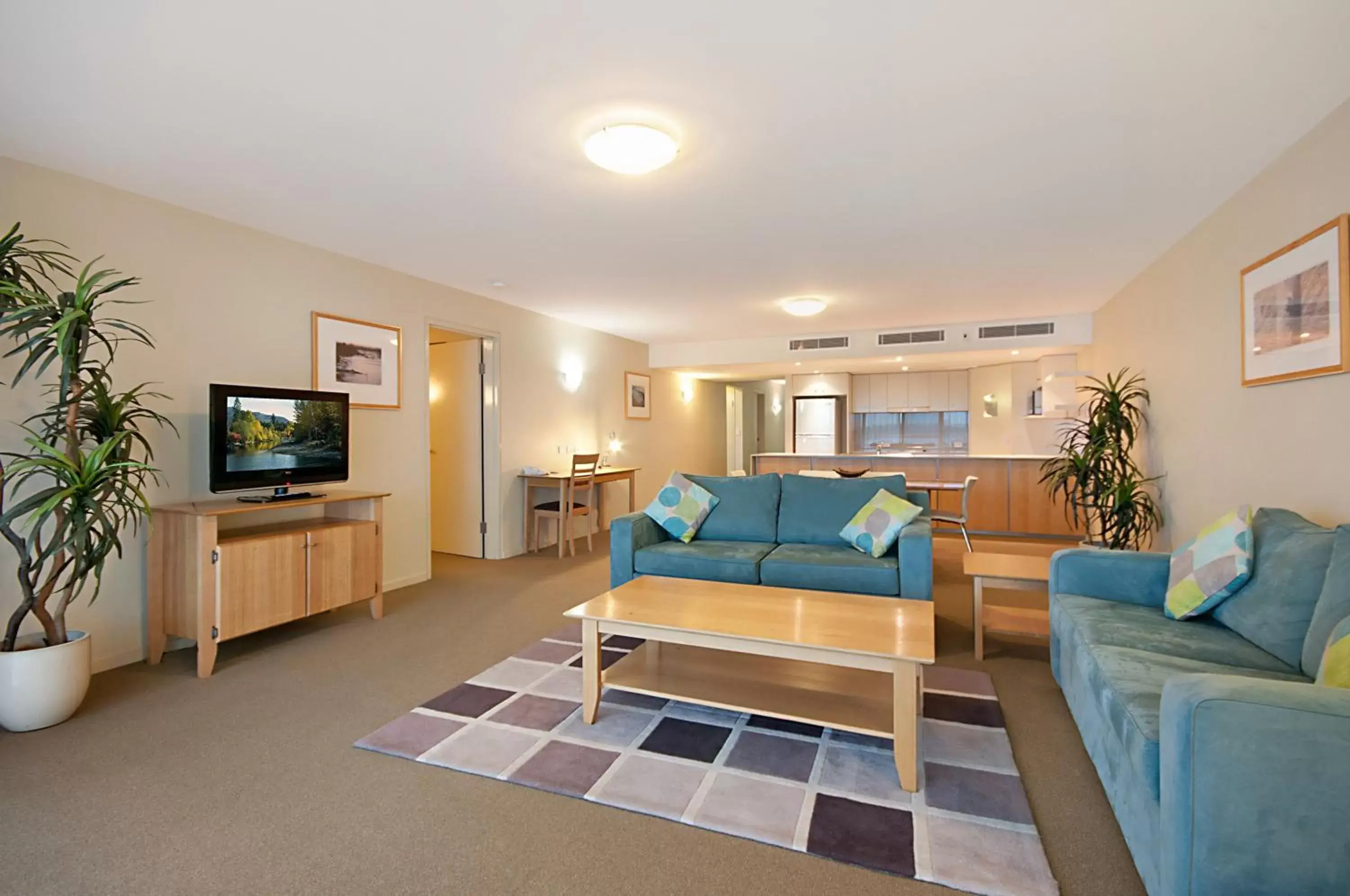 Living room, Seating Area in Riverside Holiday Apartments