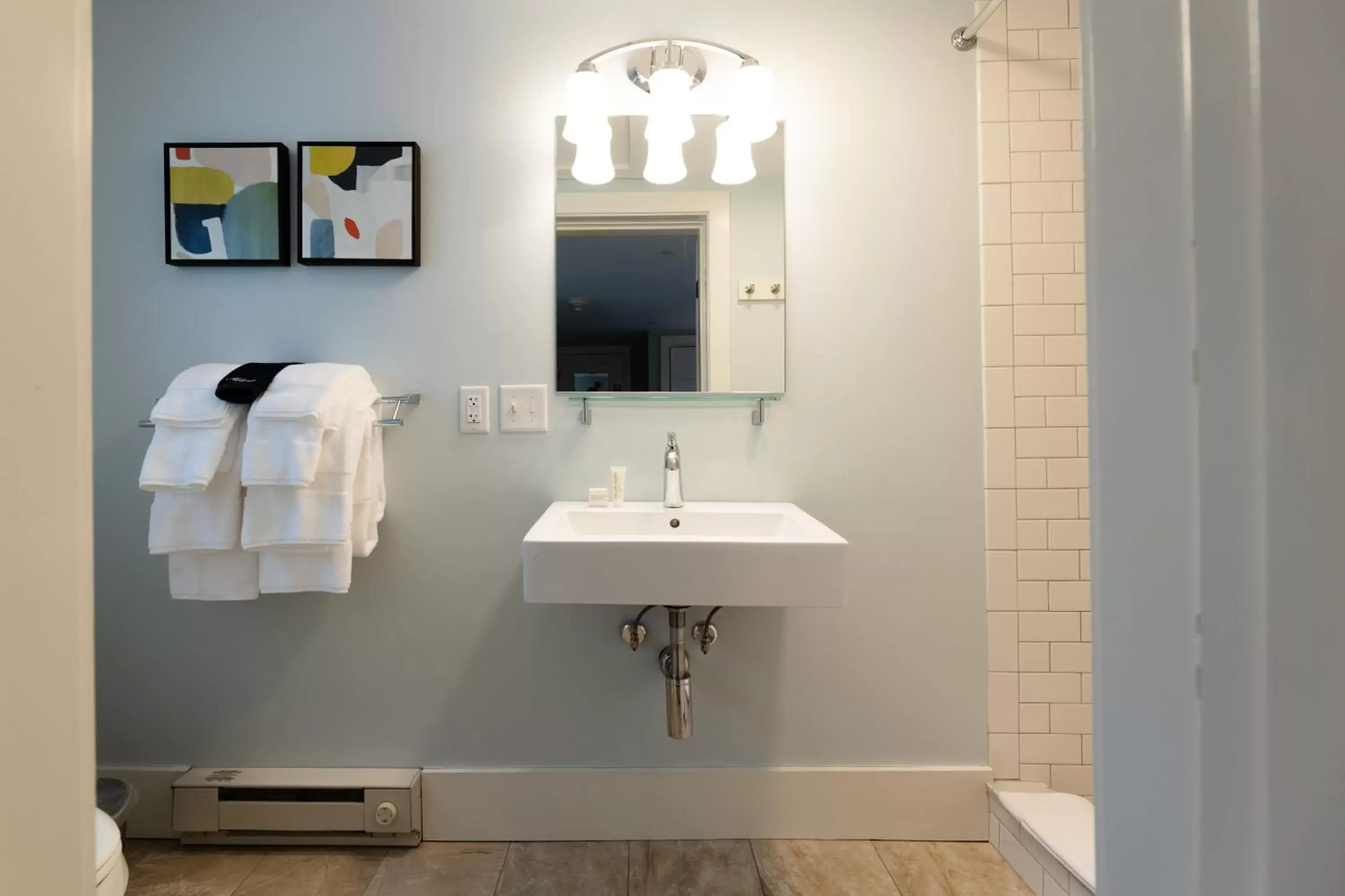 Shower, Bathroom in The Sailmaker's House