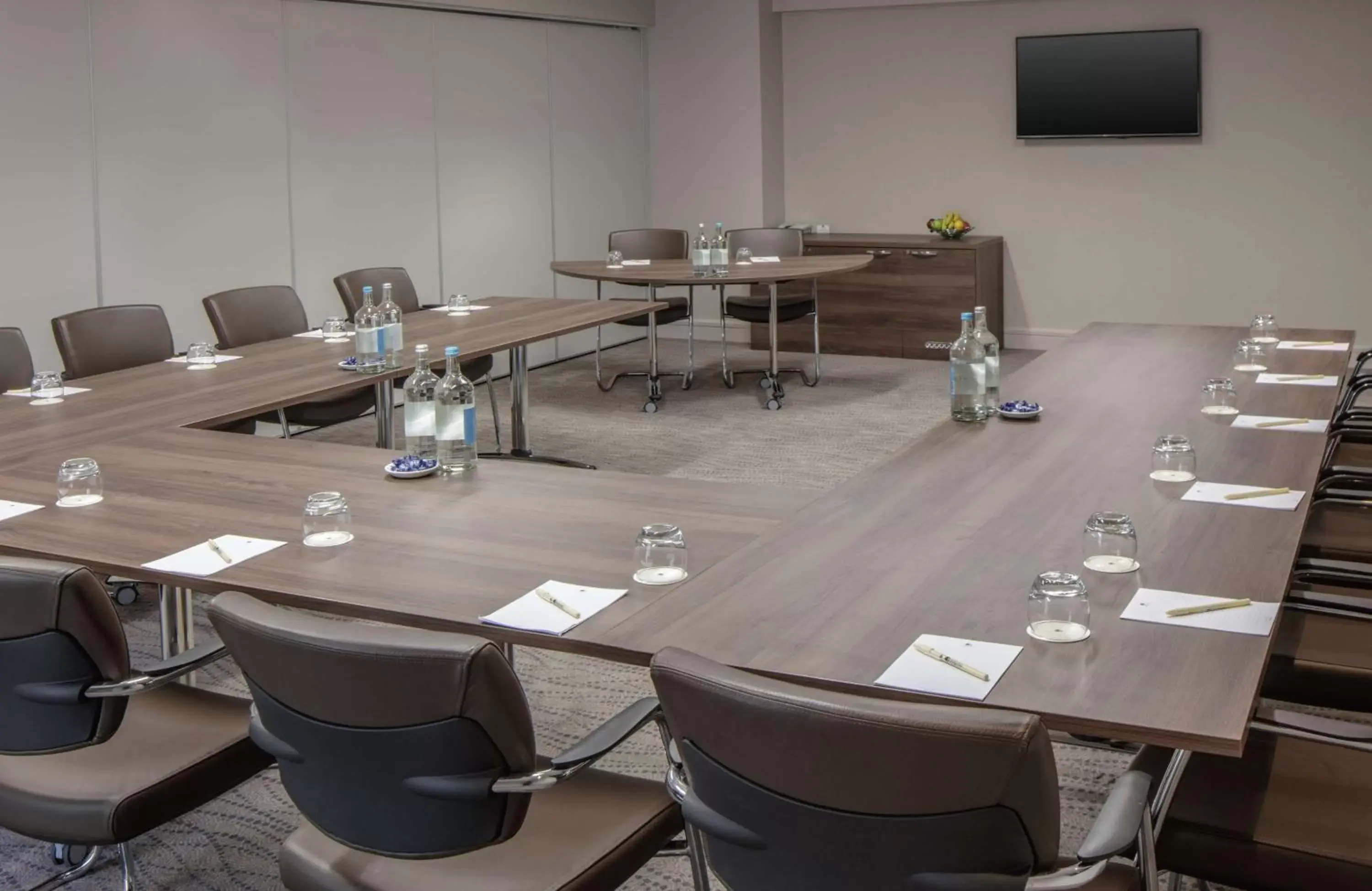 Meeting/conference room in DoubleTree by Hilton Bristol City Centre