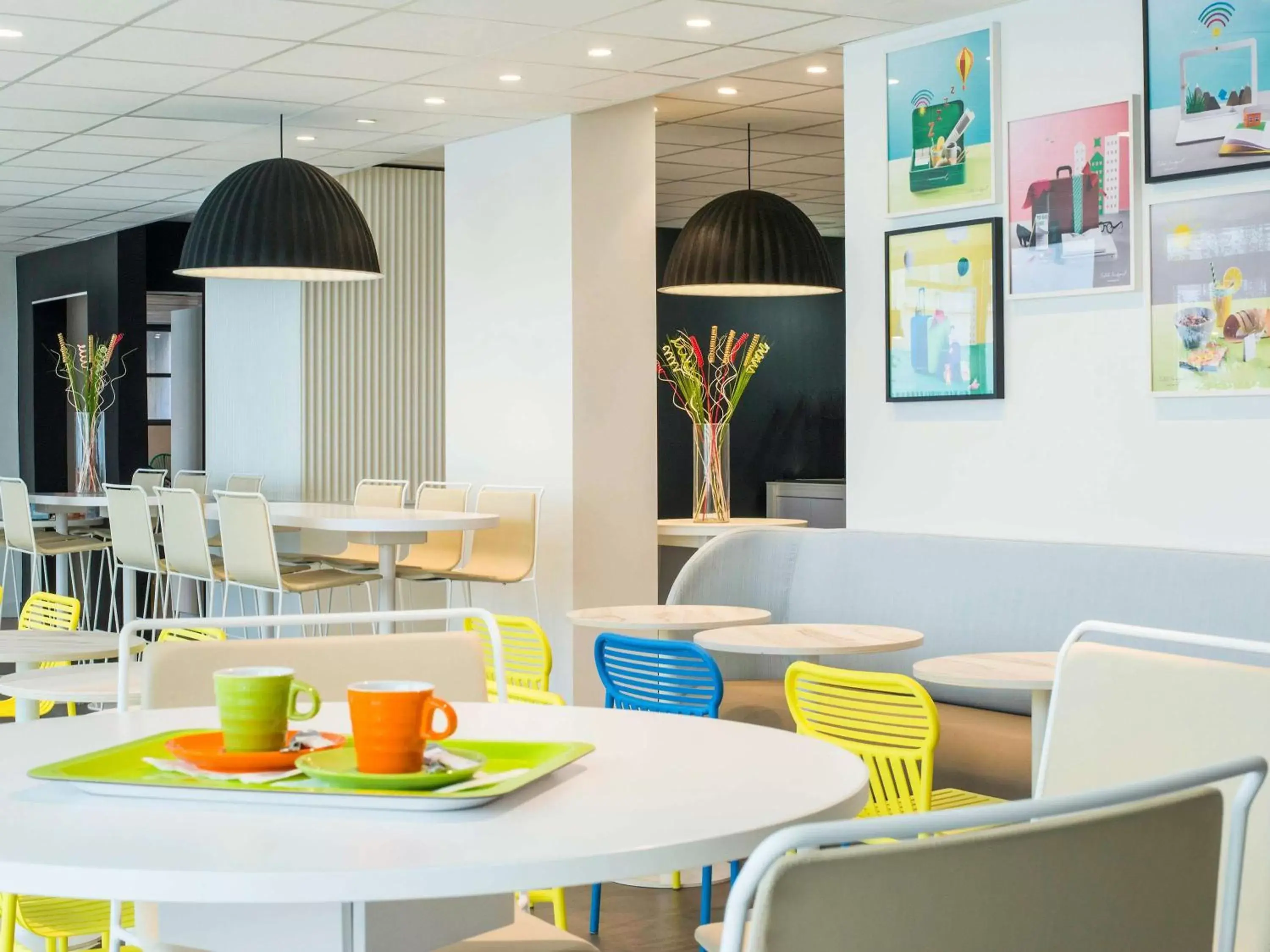 Lounge or bar, Restaurant/Places to Eat in Ibis Styles Nice Centre Gare