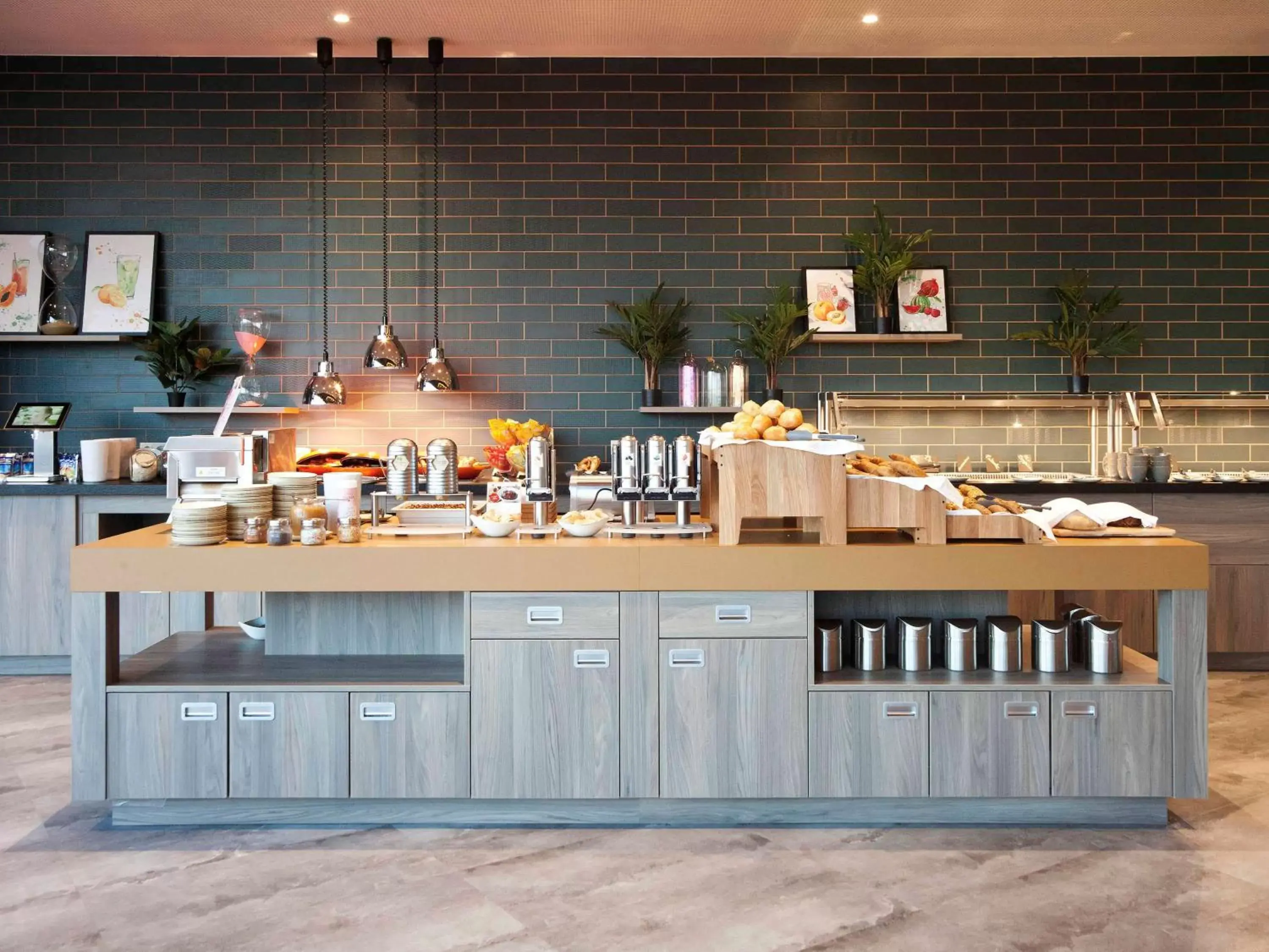 Restaurant/places to eat, Kitchen/Kitchenette in ibis Styles Parndorf Neusiedler See