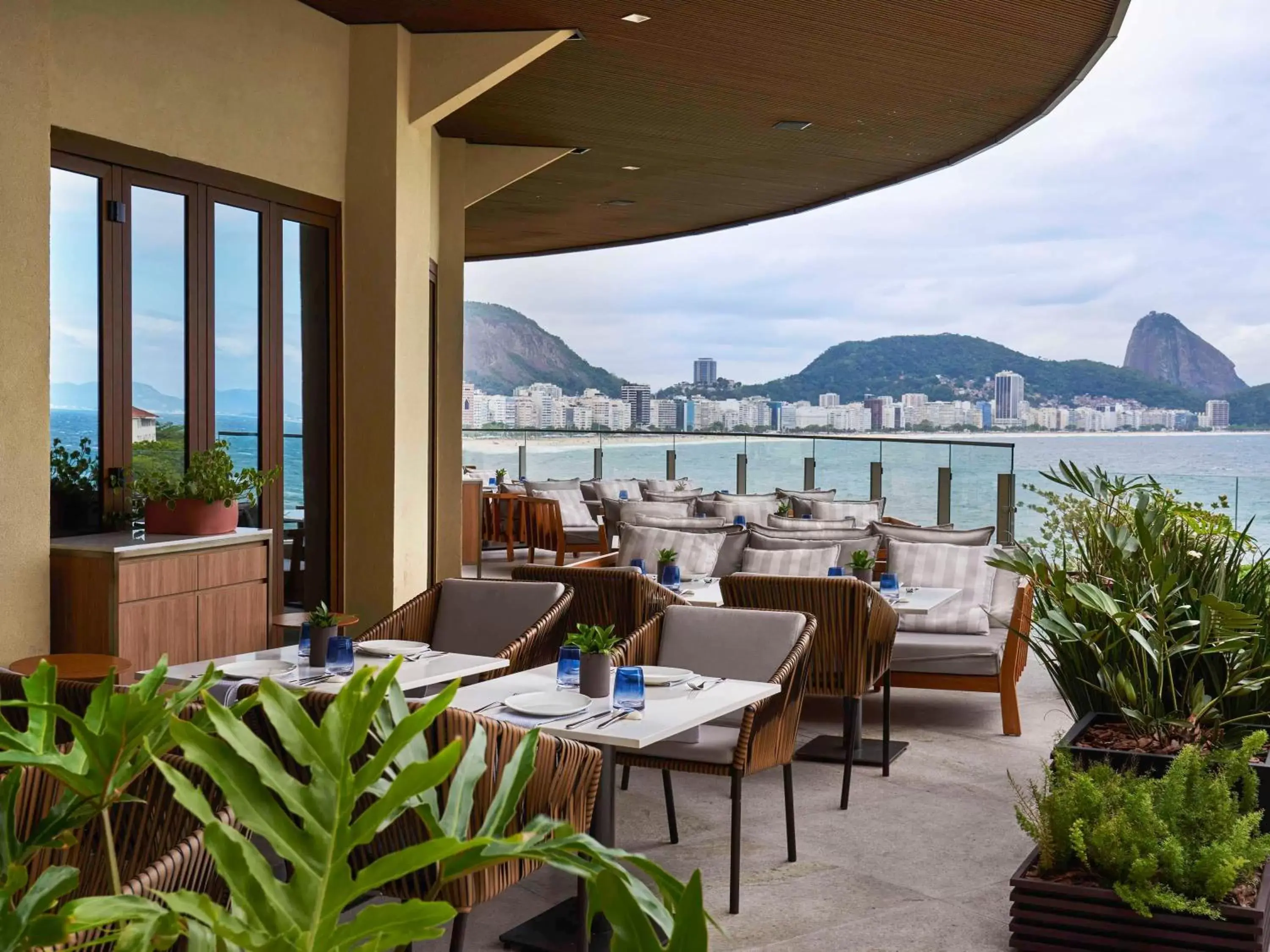 Restaurant/places to eat in Fairmont Rio de Janeiro Copacabana