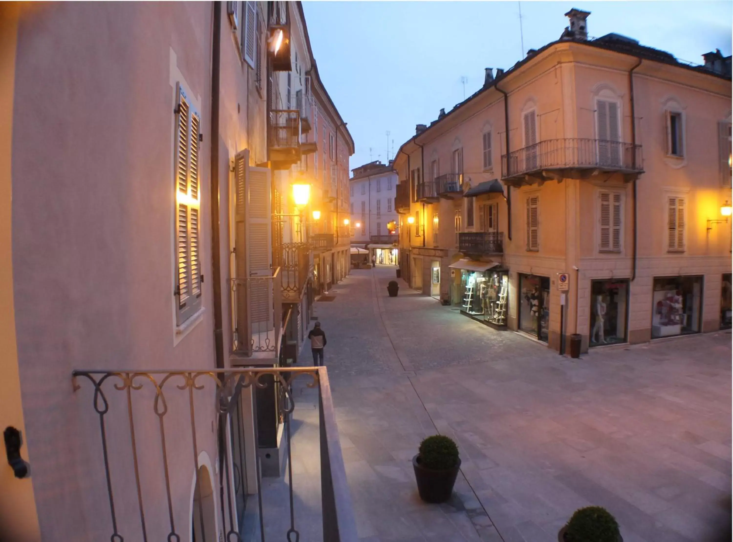 Street view in R&B La Torre