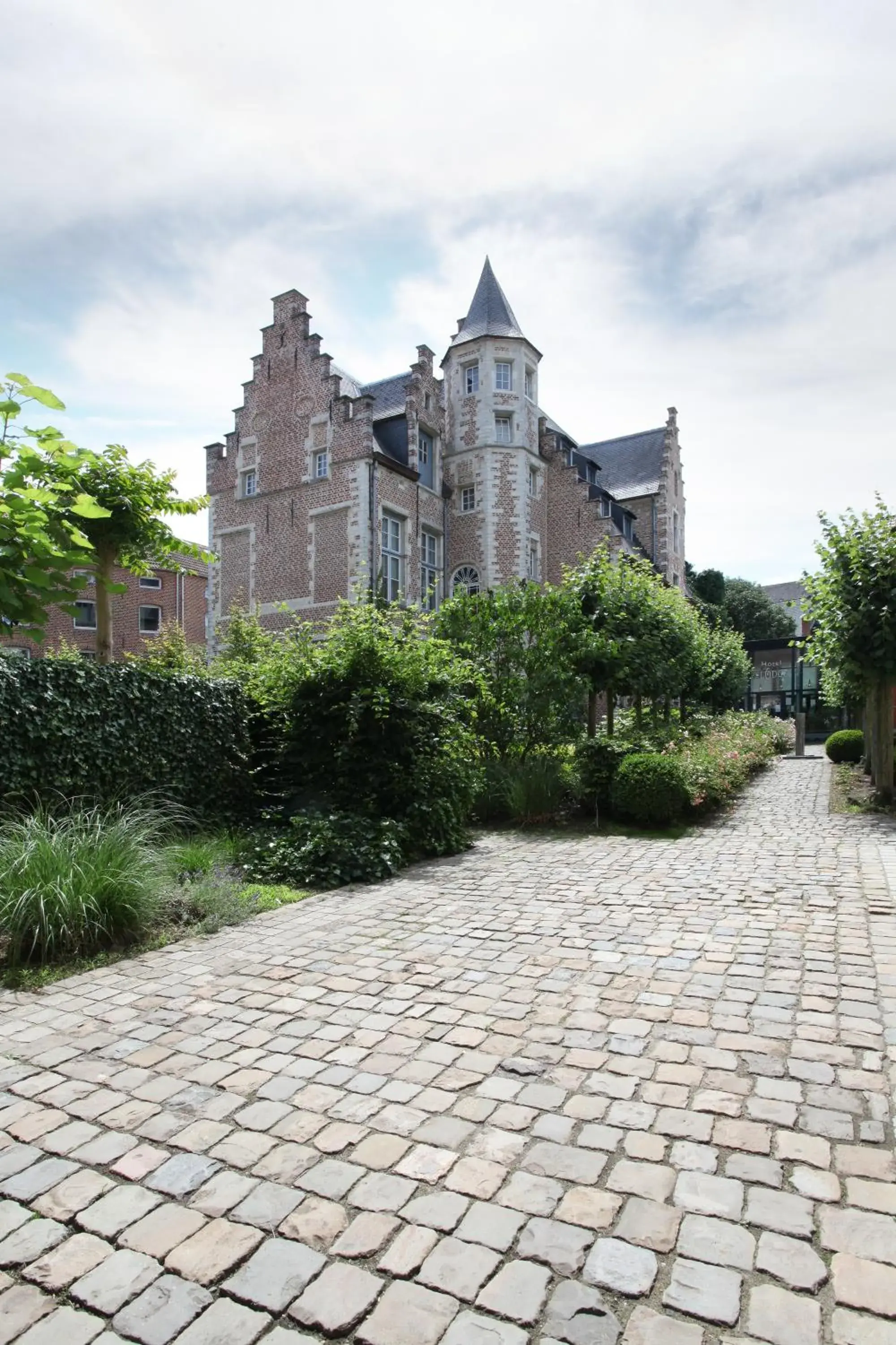 Facade/entrance, Property Building in Oranje City Hotel