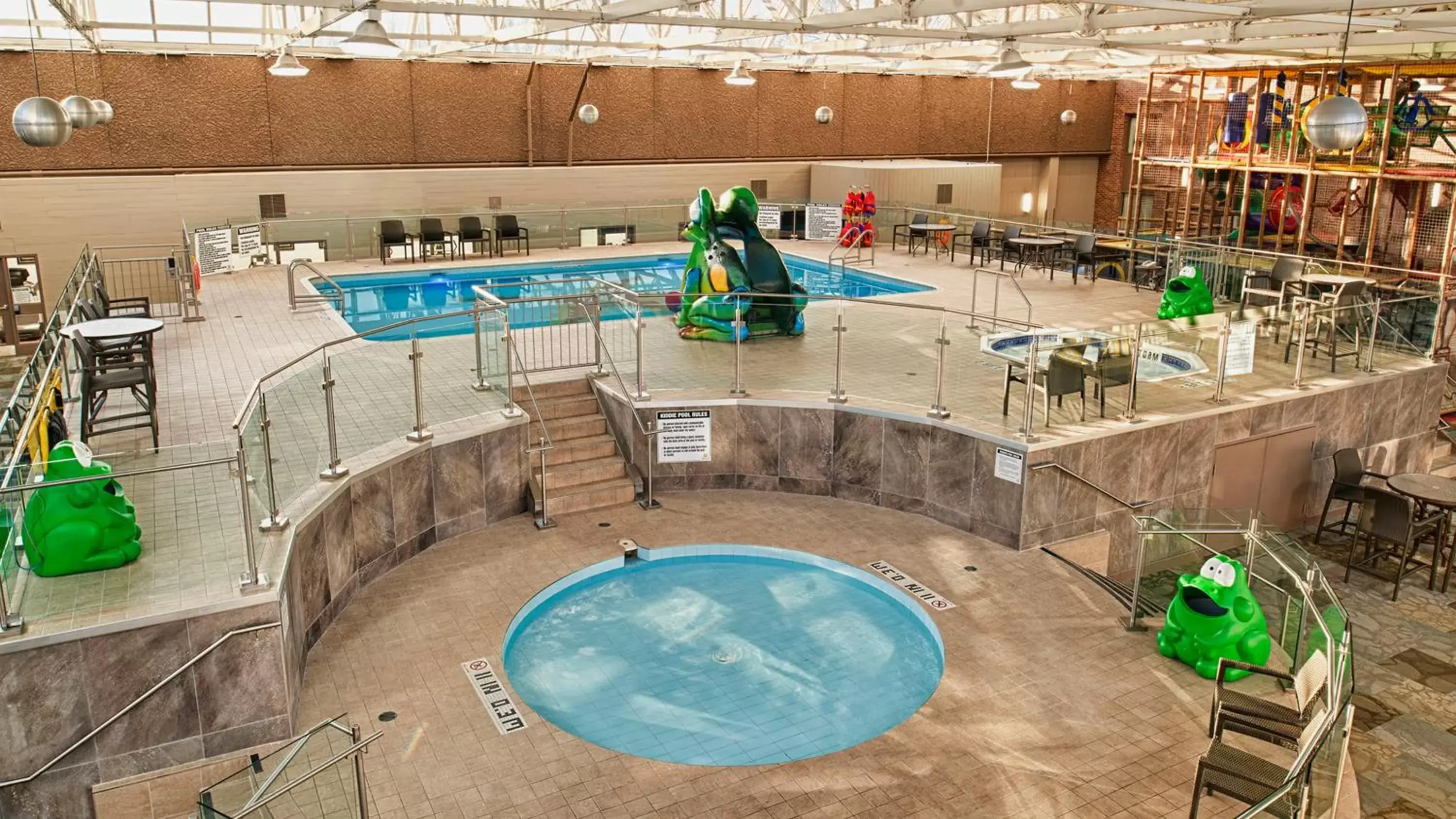 Swimming pool, Pool View in Holiday Inn Winnipeg - Airport West, an IHG Hotel