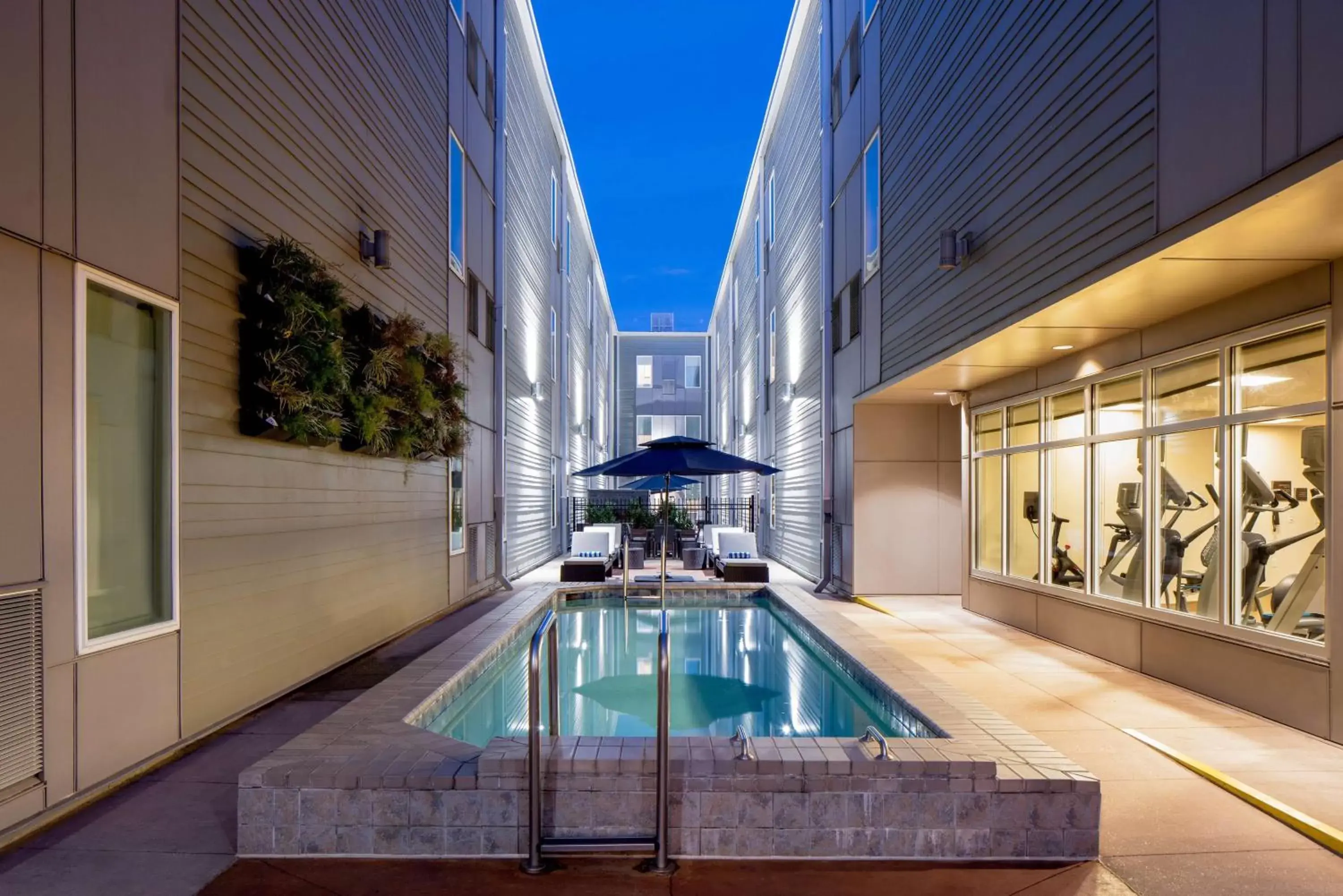 Pool view, Swimming Pool in Homewood Suites By Hilton New Orleans French Quarter